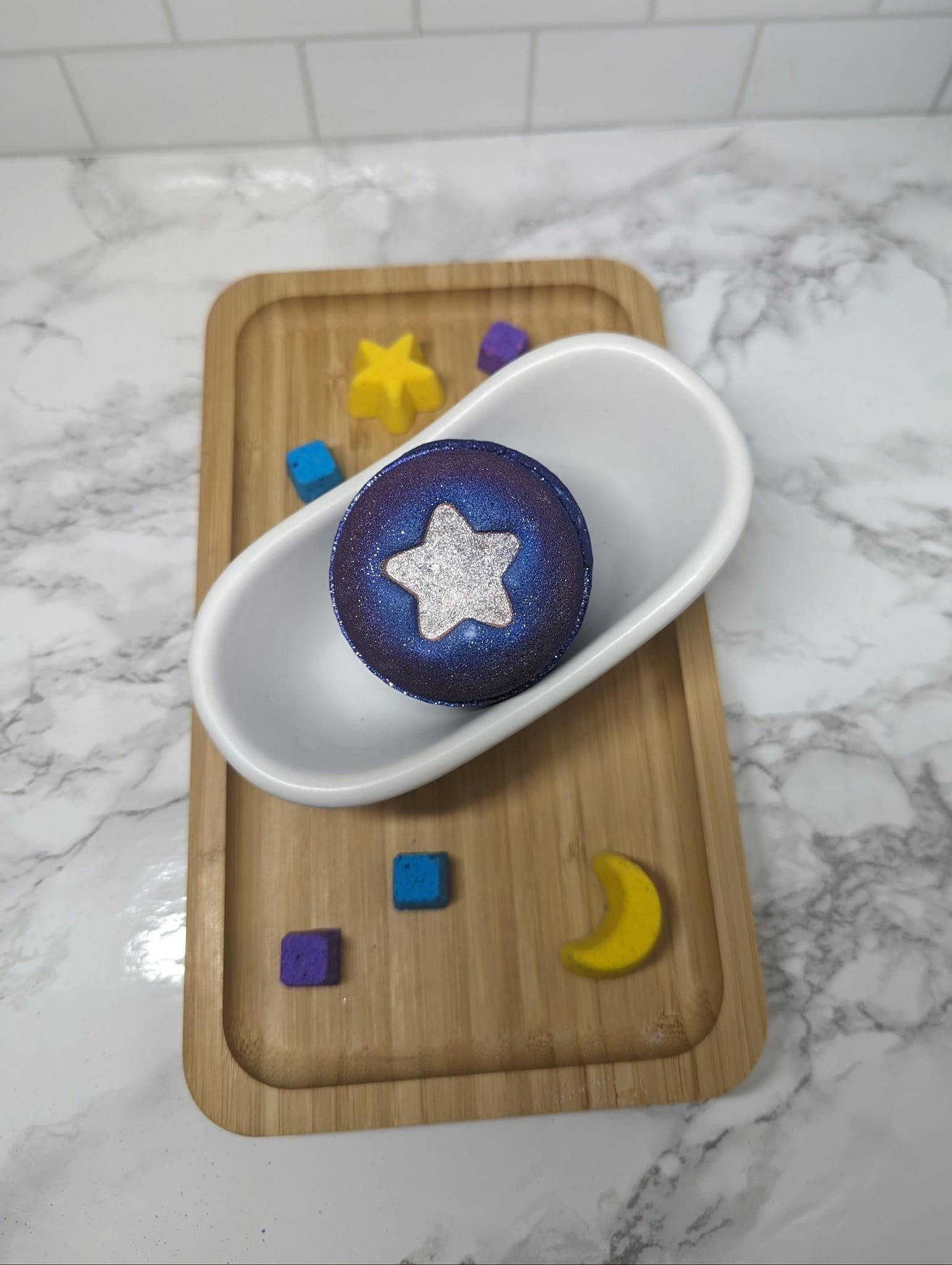 Super Nova Bath Bomb with Light Cube