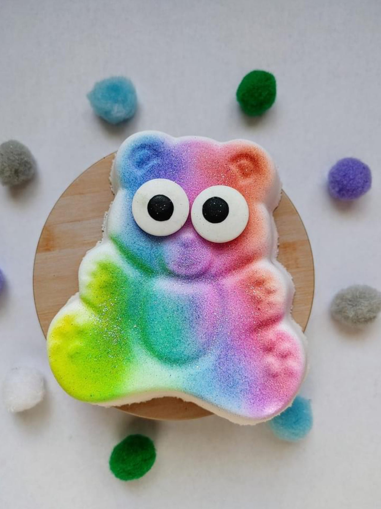 Big Eyes Teddy Bear Bath Bomb