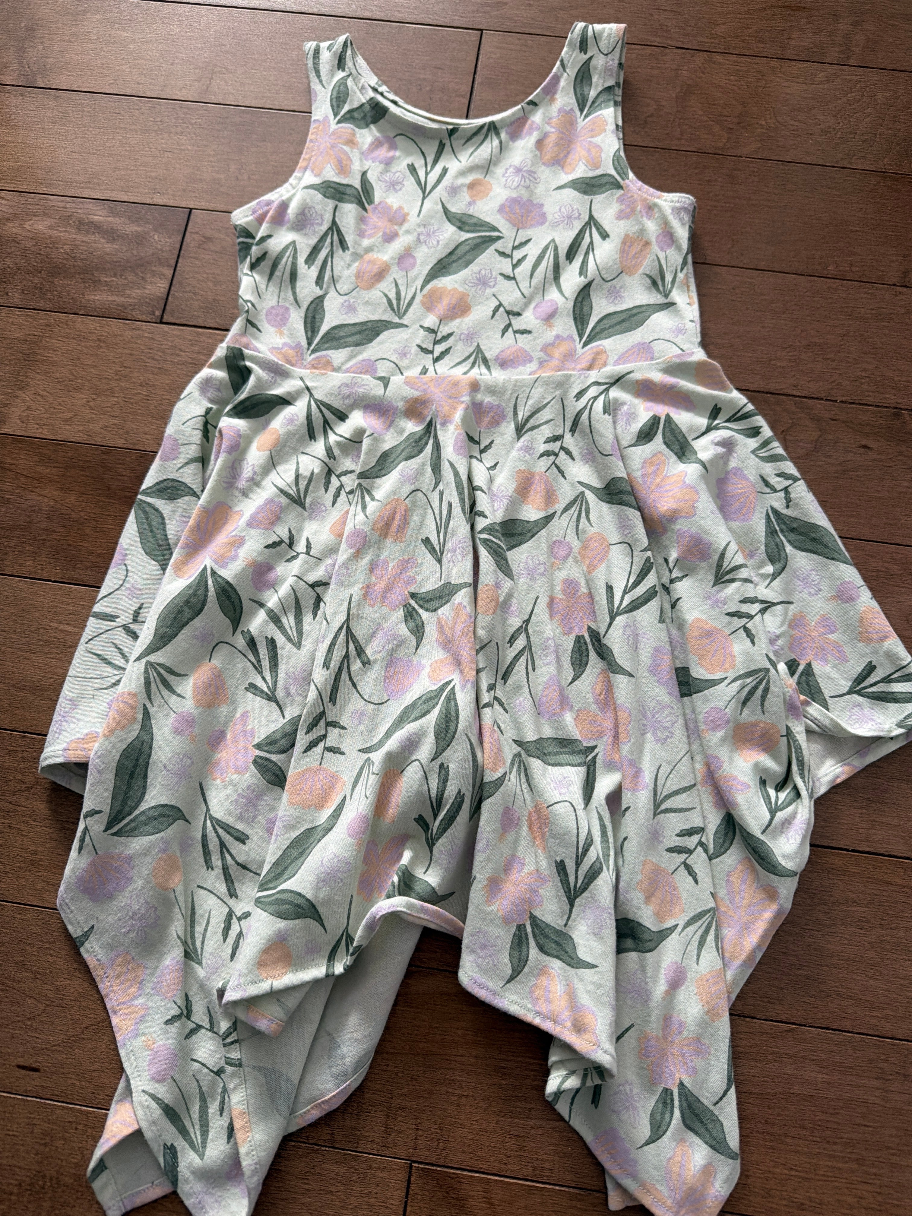 Robe 4 ans comme neuve