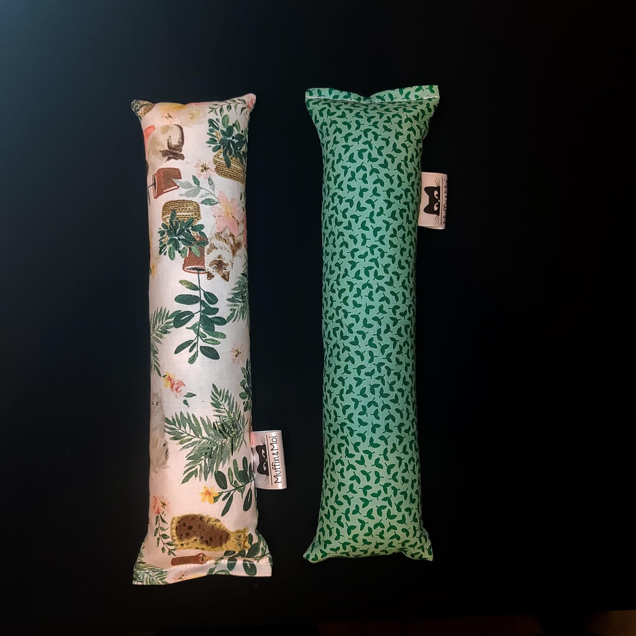Large cat toy with plant