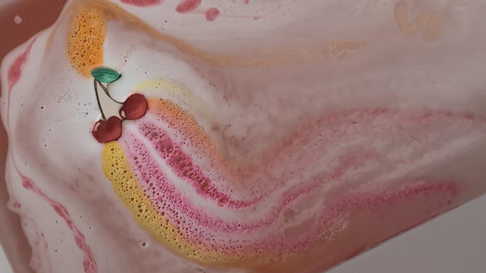 Bombe de bain cerise đ