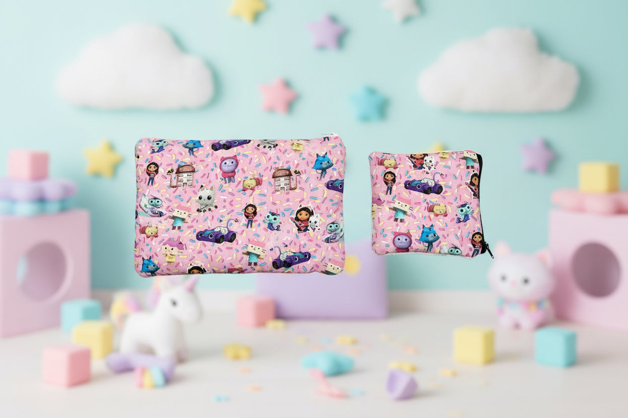 Sac chauffant petite fille et ses chats