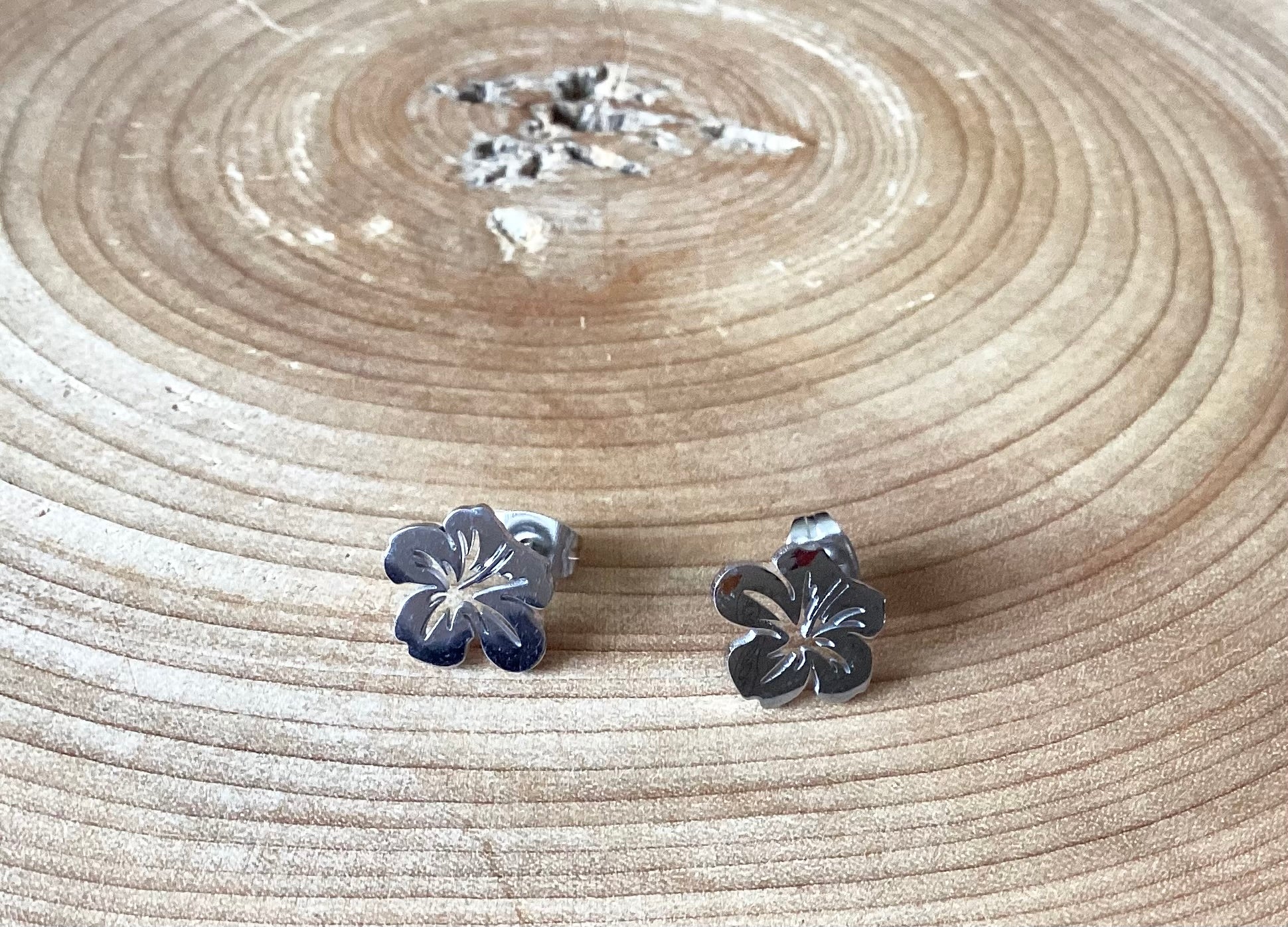 Boucles d’oreilles fleur en inox
