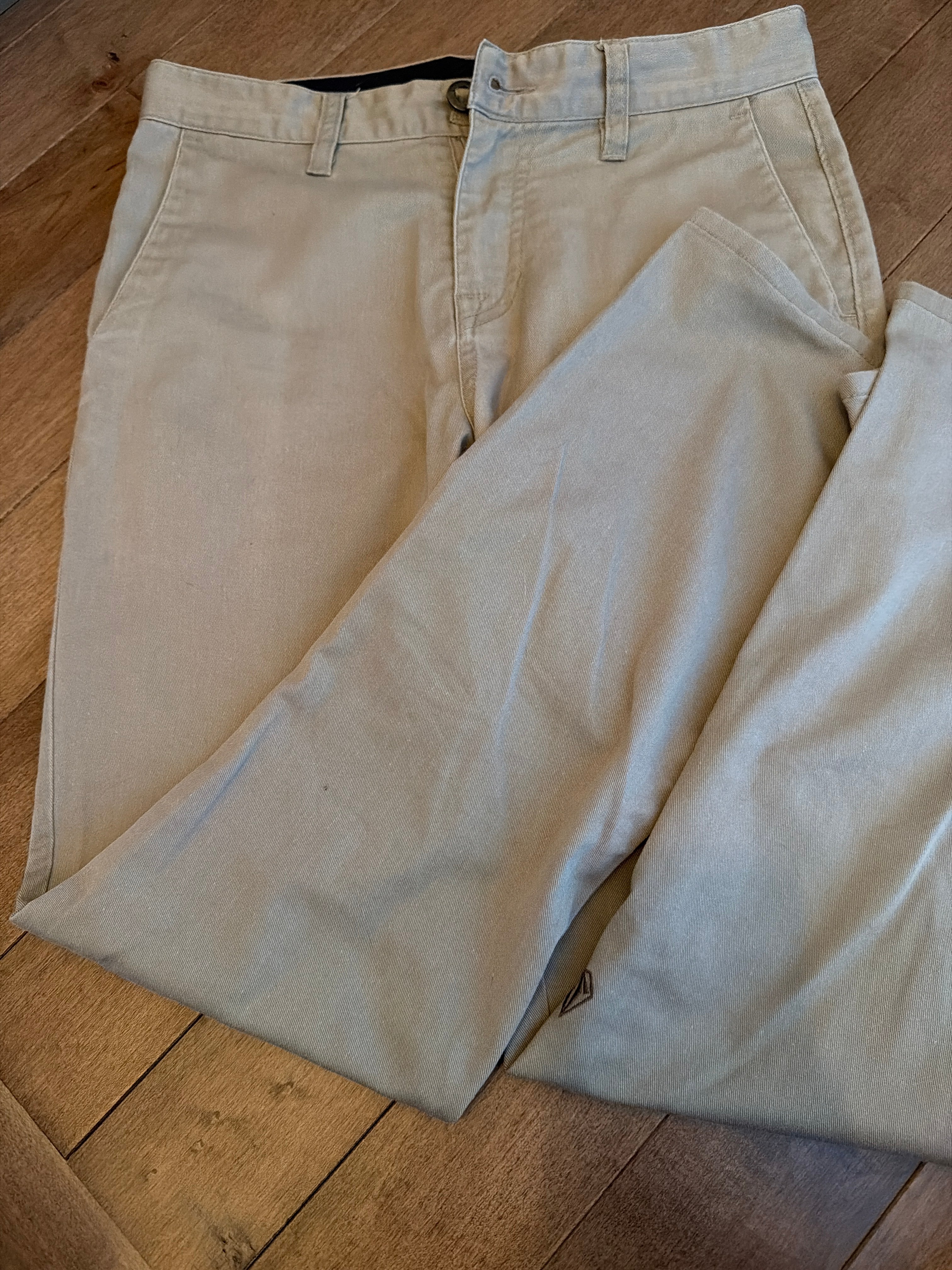 Pantalon volcom beige 27