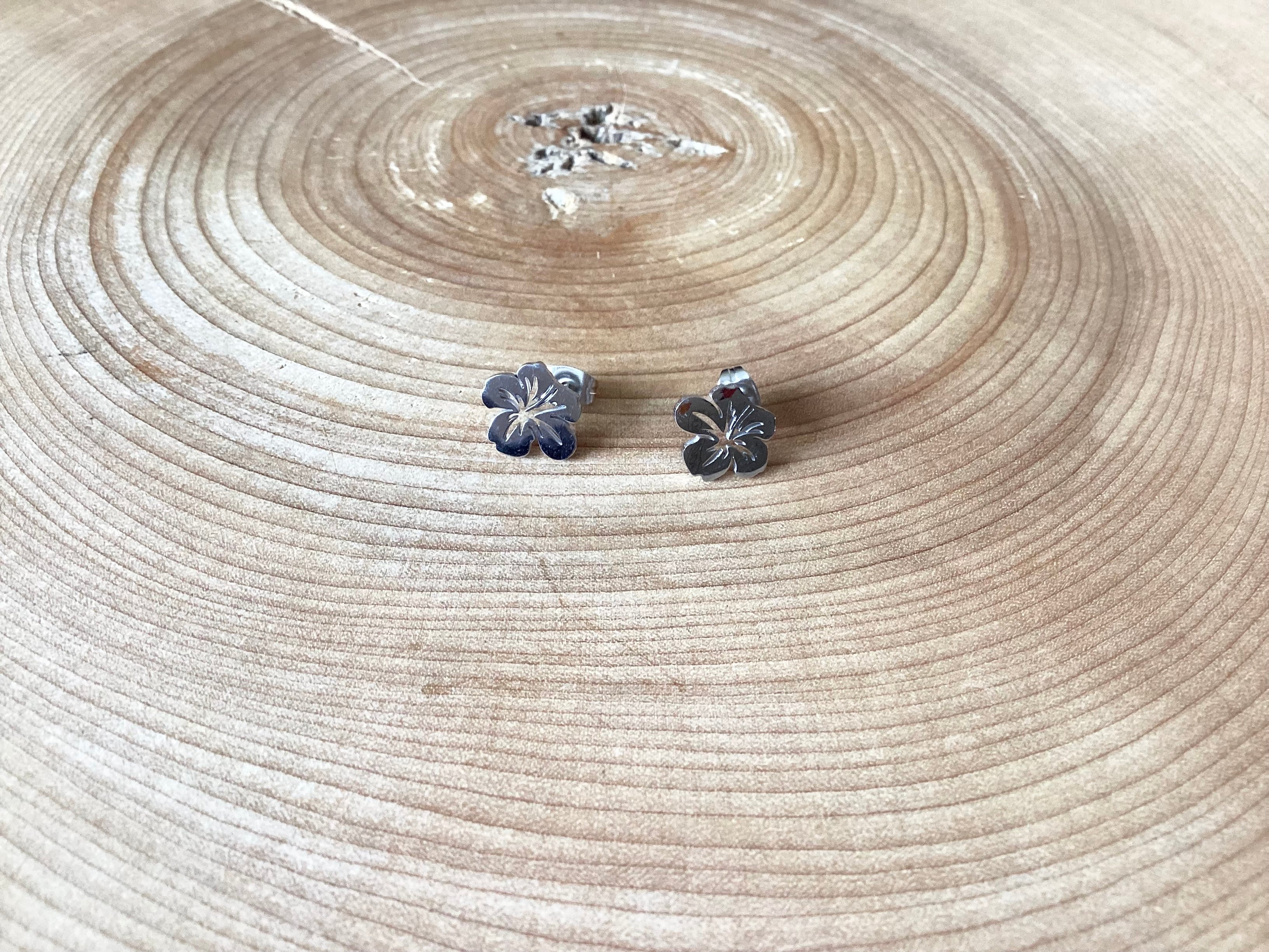 Boucles d’oreilles fleur en inox