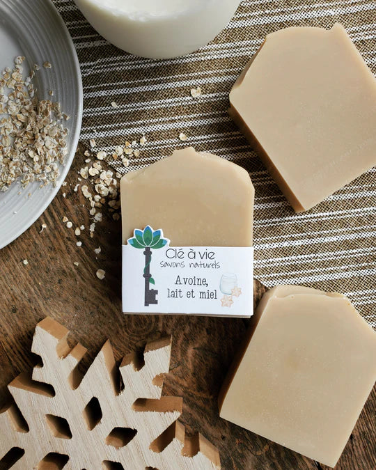 Oatmeal soap with oat, milk and honey scent