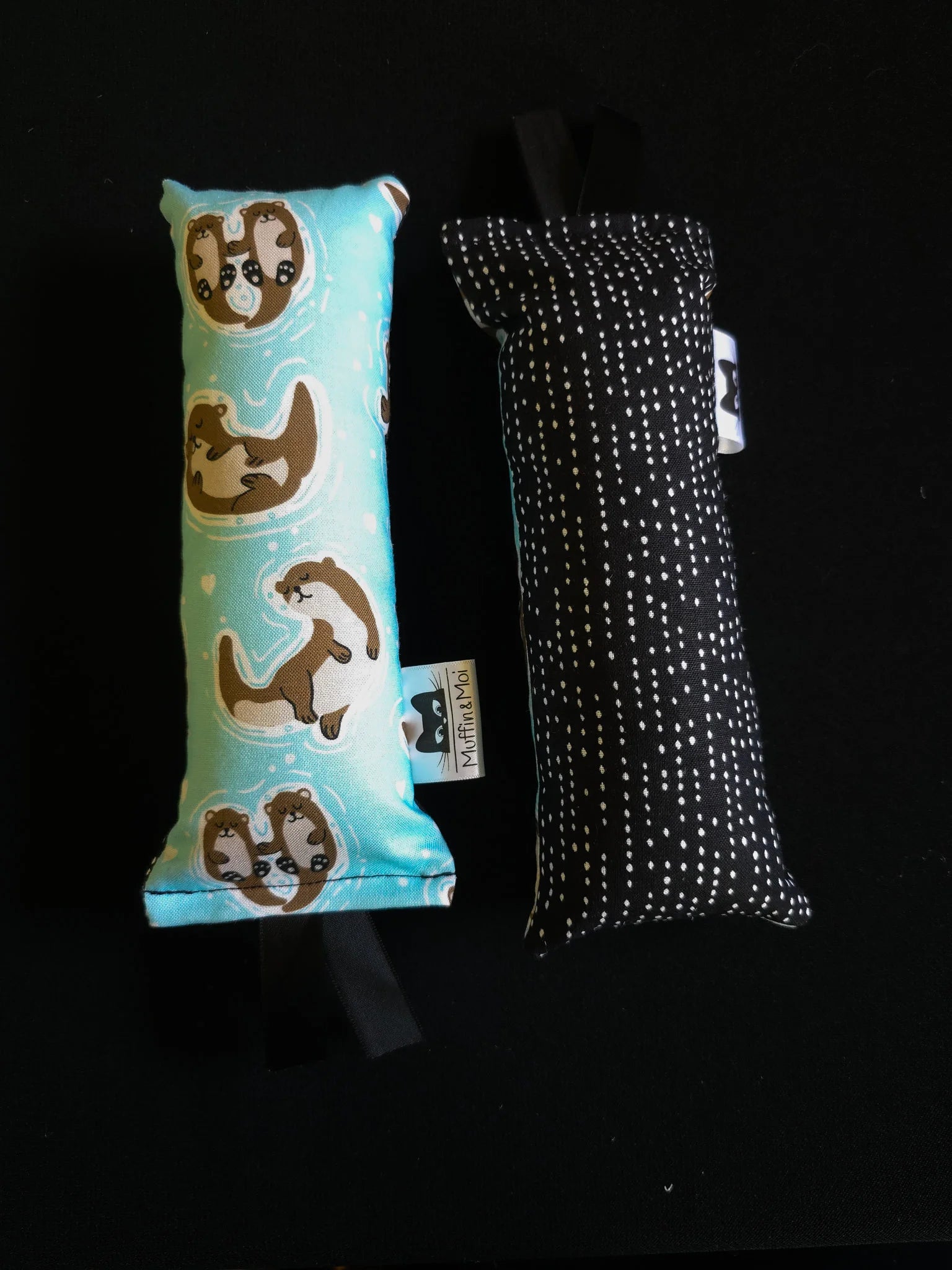 Medium Otter Cat Toy