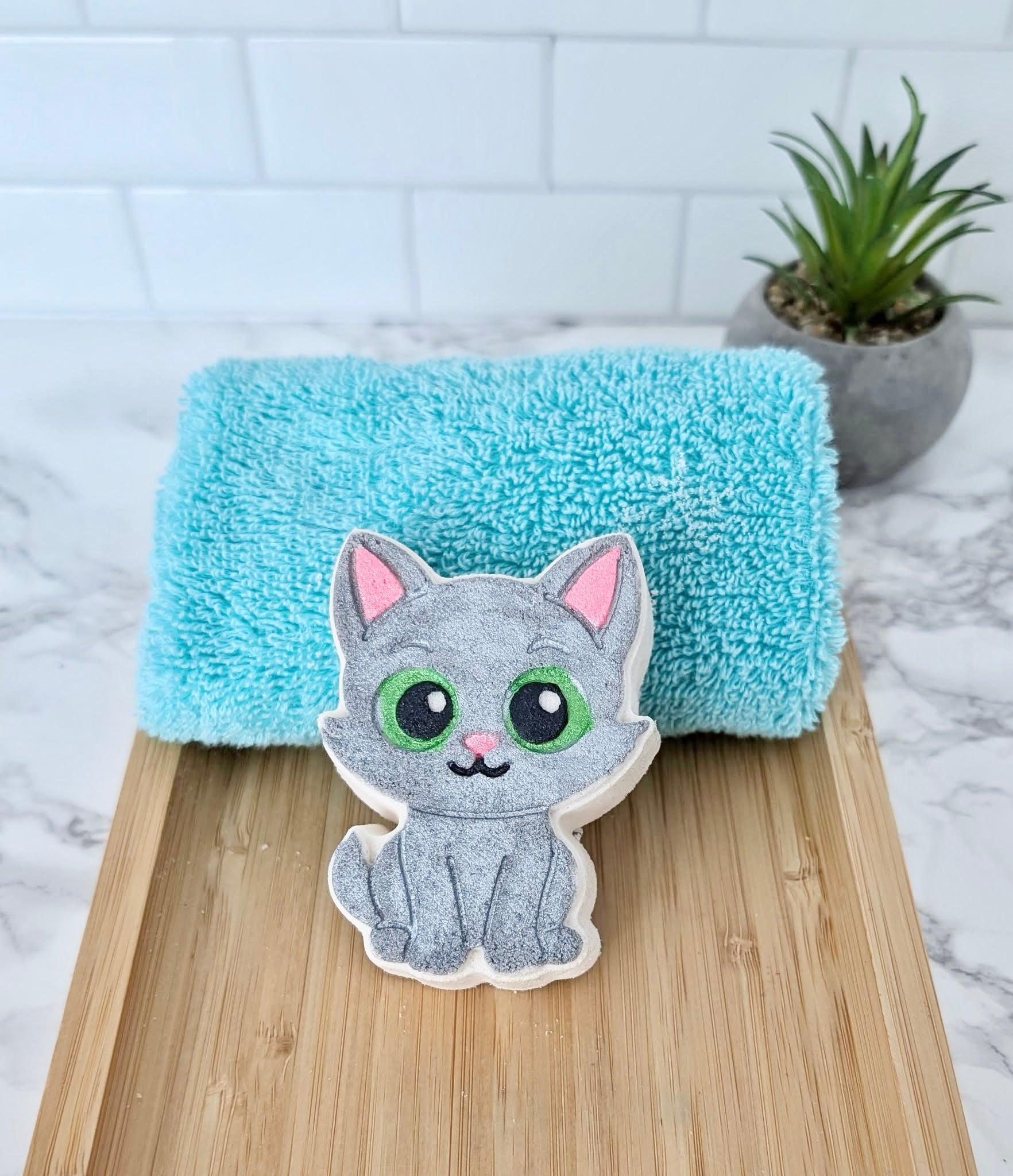 Bombe de bain chat gris