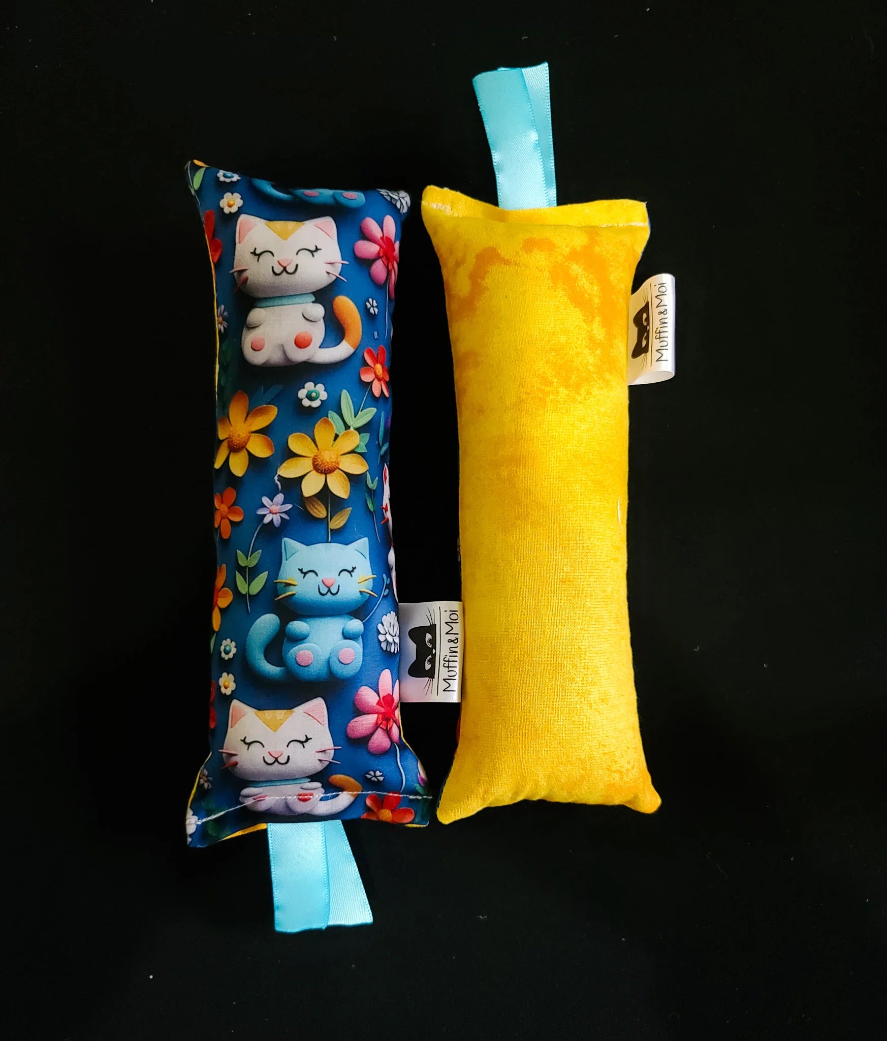 Medium cat toy - cat with flower, blue background