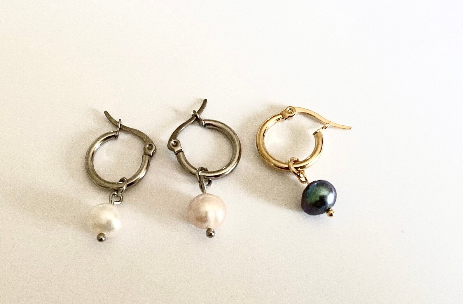 Stainless steel earrings with freshwater pearls of your choice