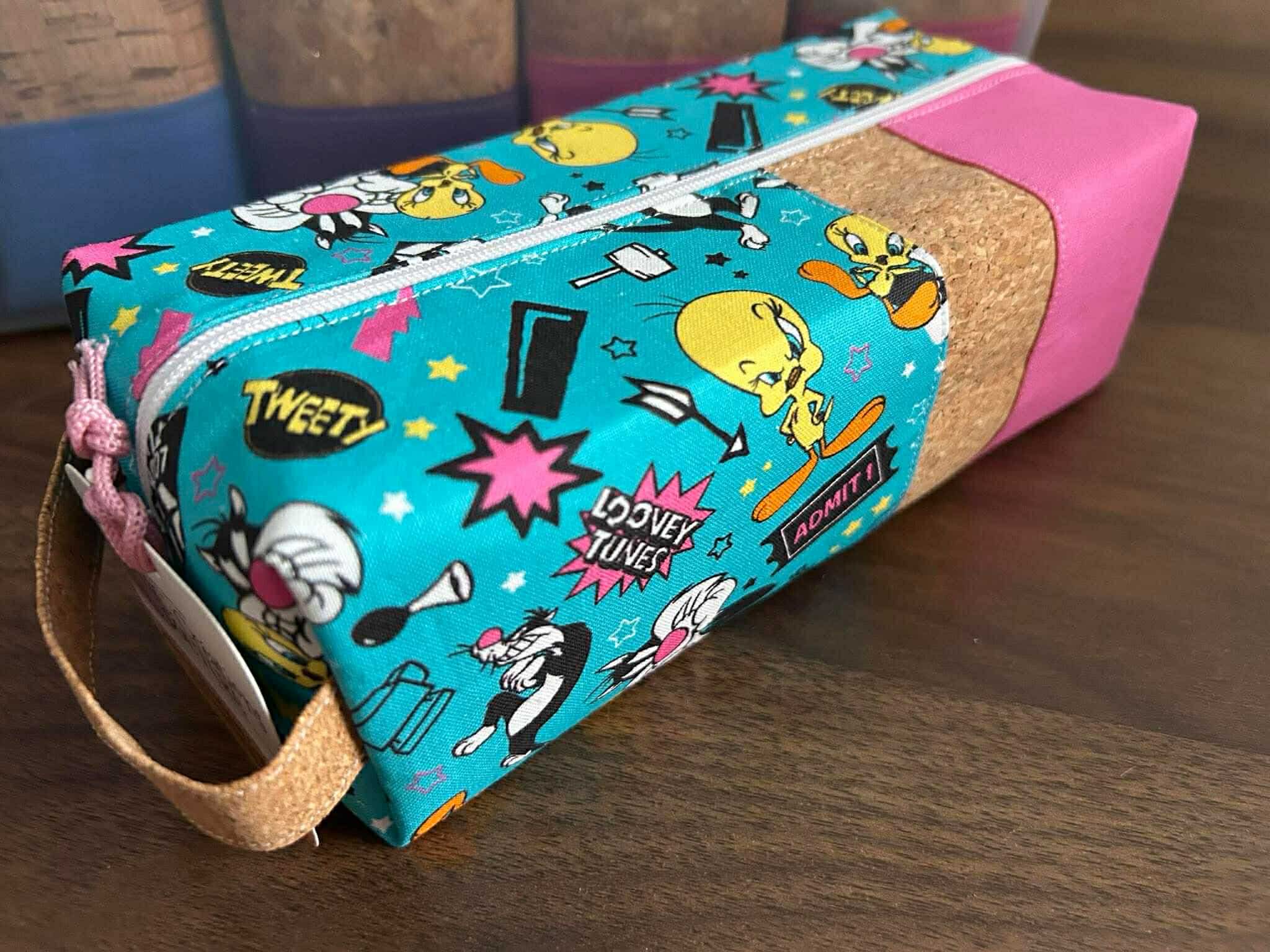 Trousse trousse chat avec oiseau bande dessinée