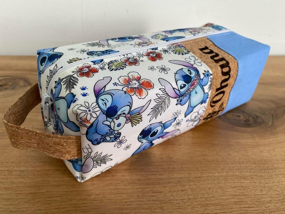 Trousse extra-terrestre bleu