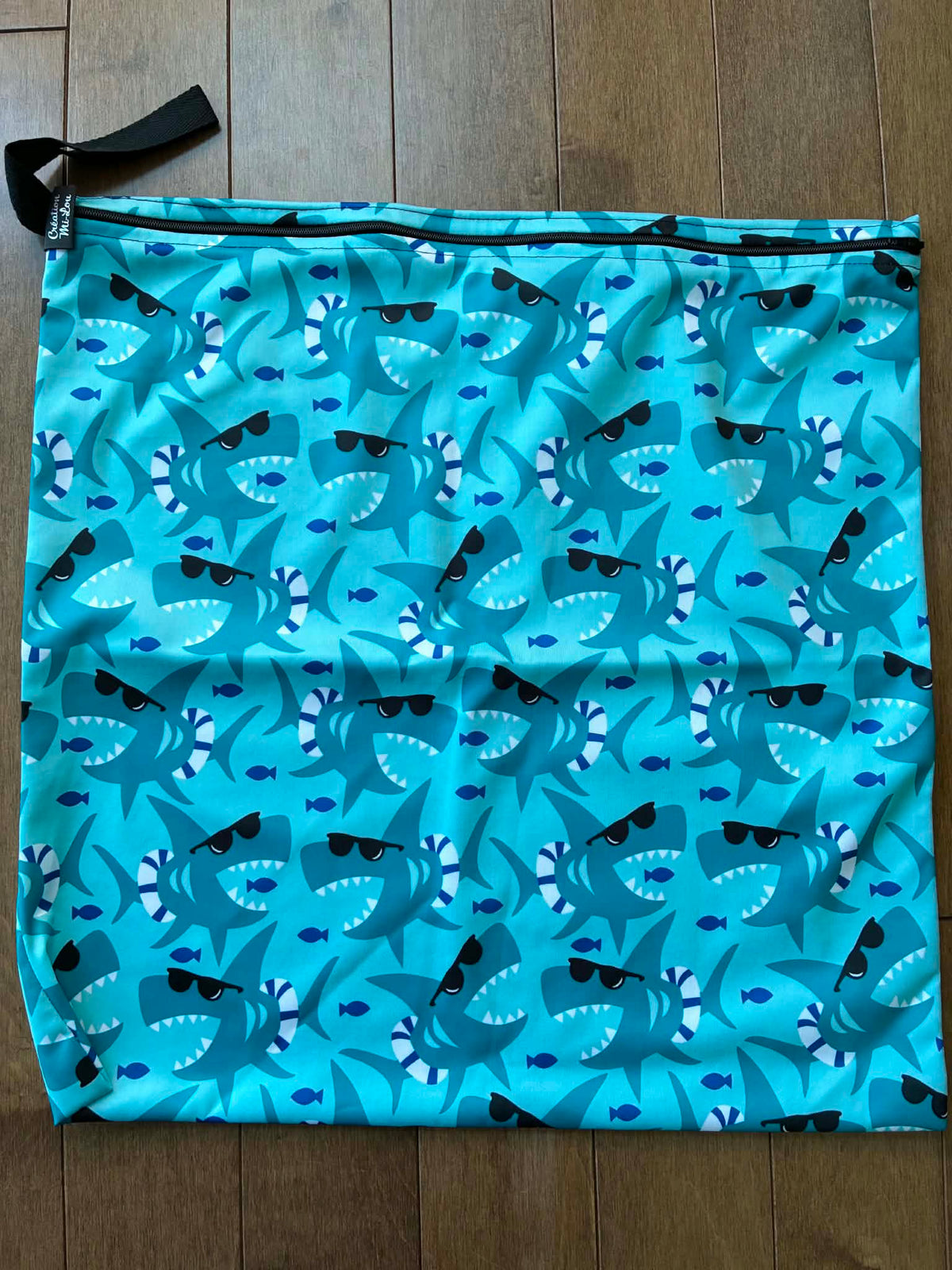 Gros Wetbag requin