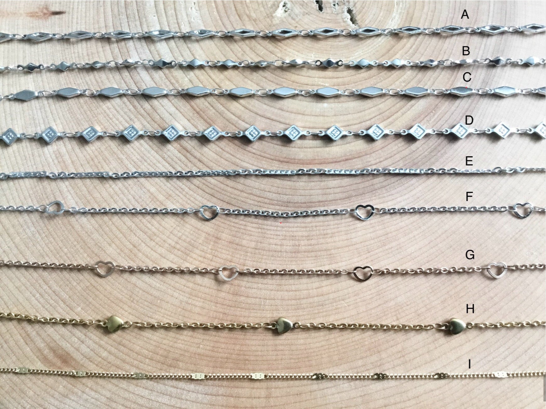 Chain all in stainless steel silver, gold or rose gold
Each chain can be made to any length you desire up to 20 inches (slight additional charge for a larger chain)
The letters match the strings to their left
Mention the length of your choice