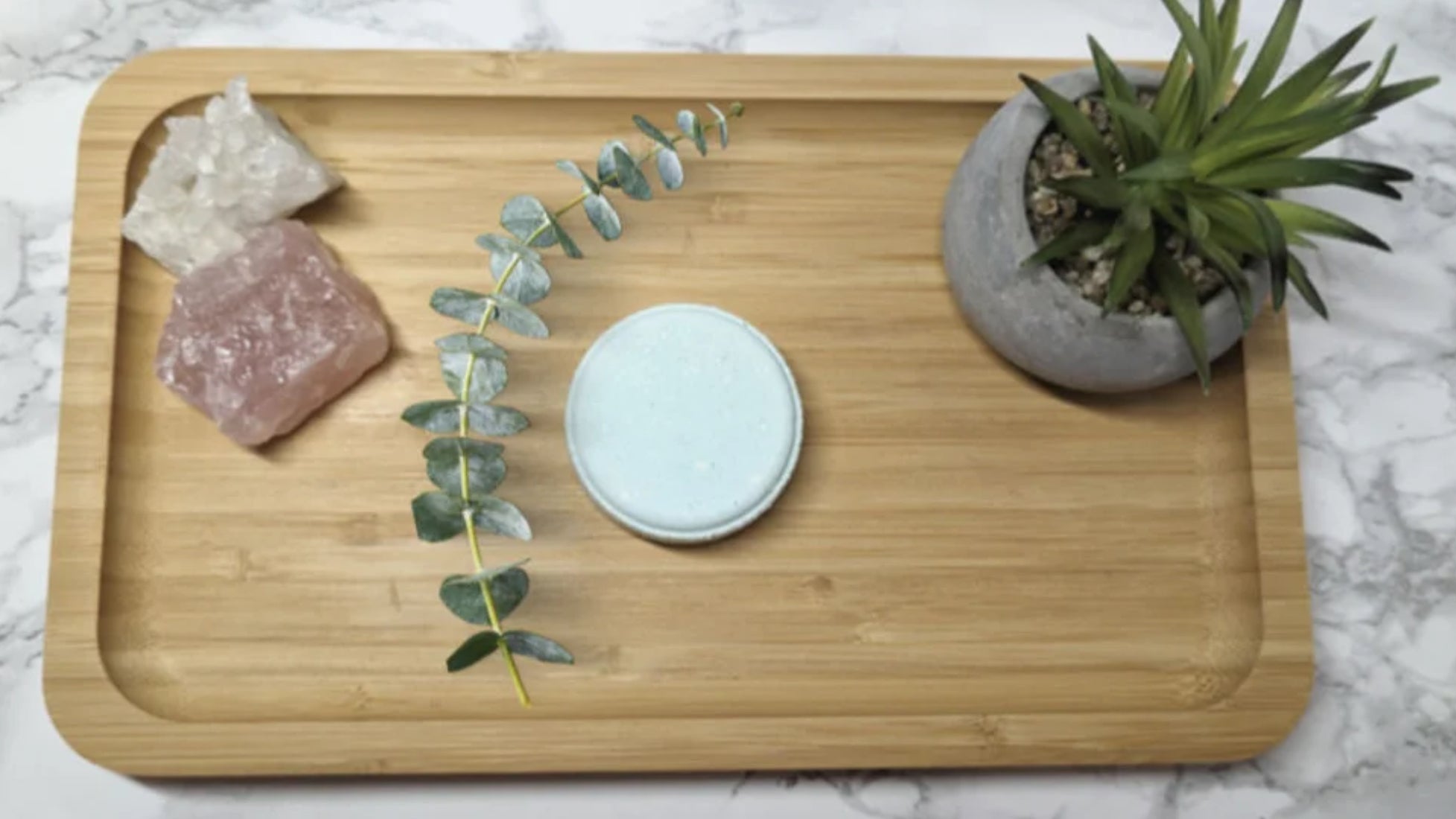Spa shower pebble