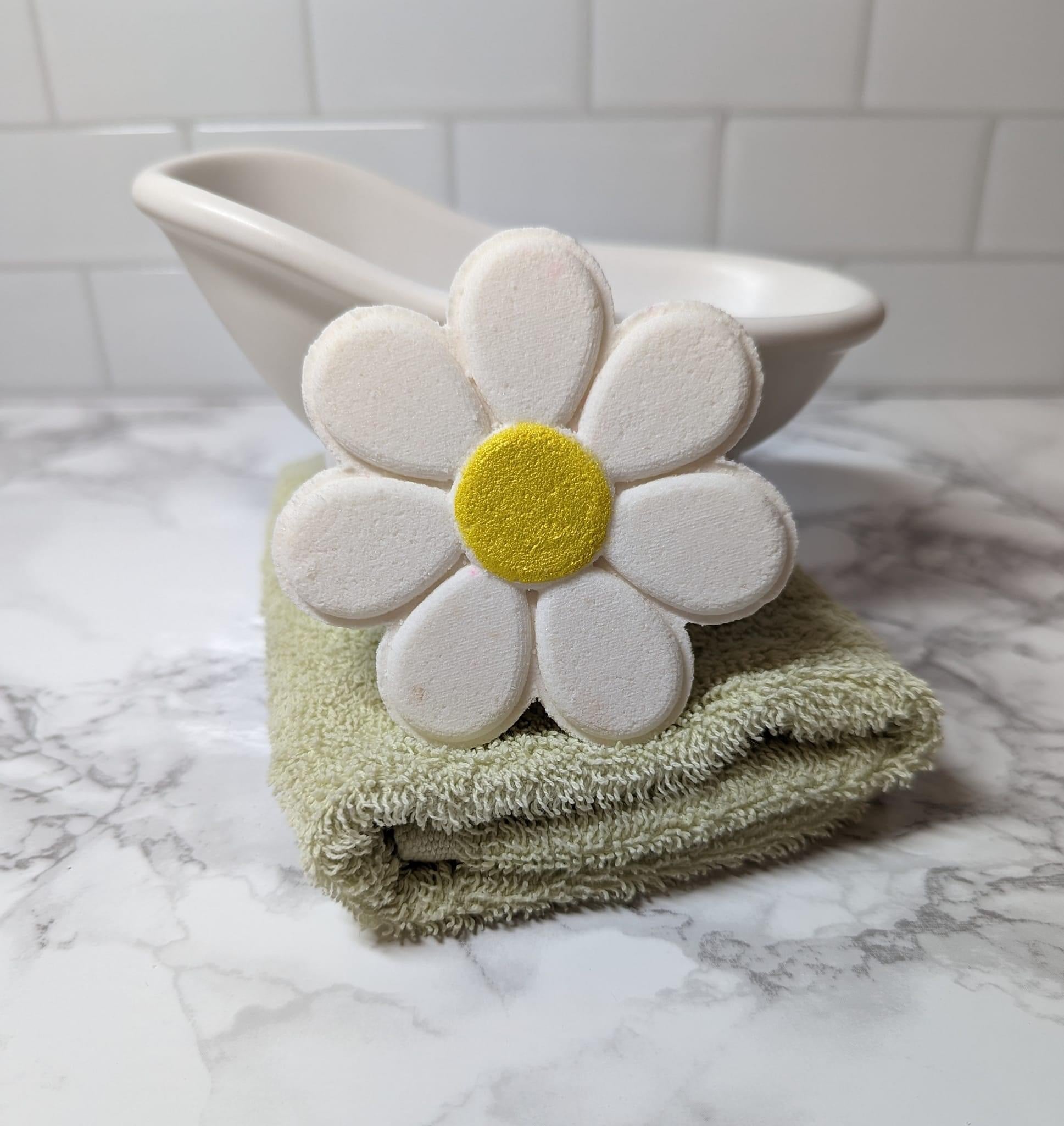 Daisy Bath Bomb