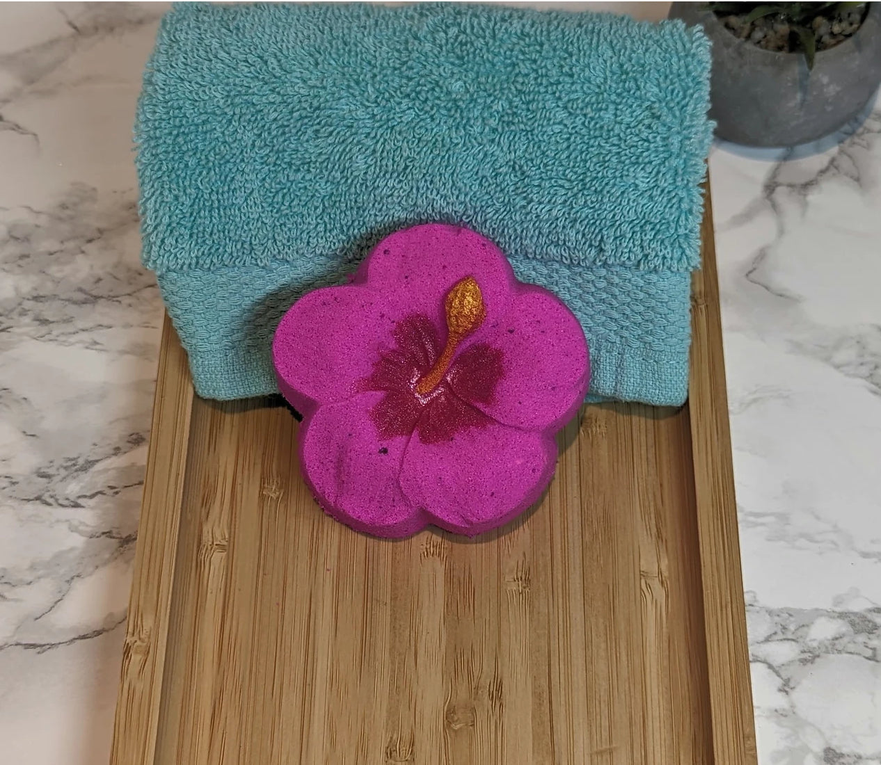 Hibiscus bath bomb