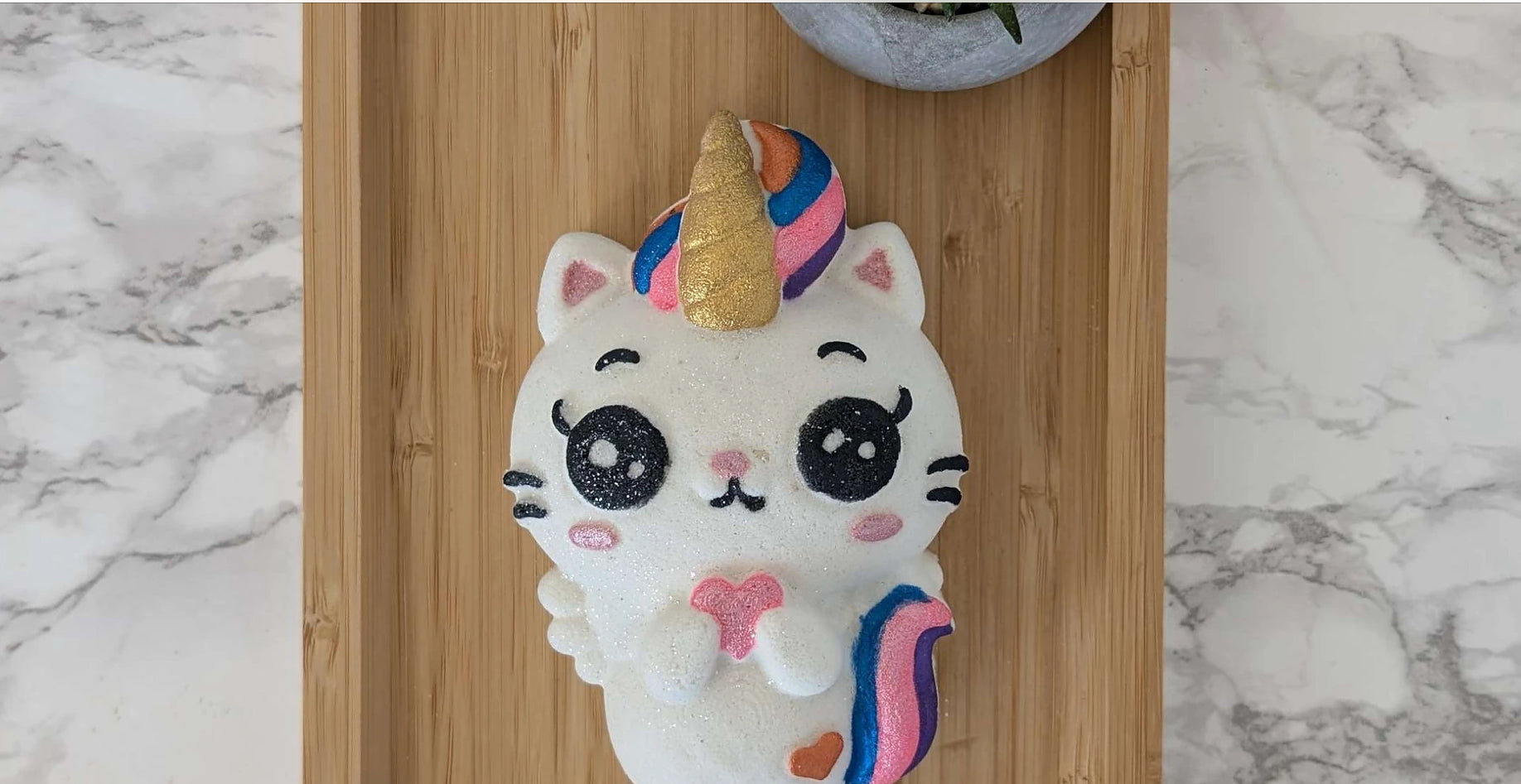 Bombe de bain géante chat-licorne