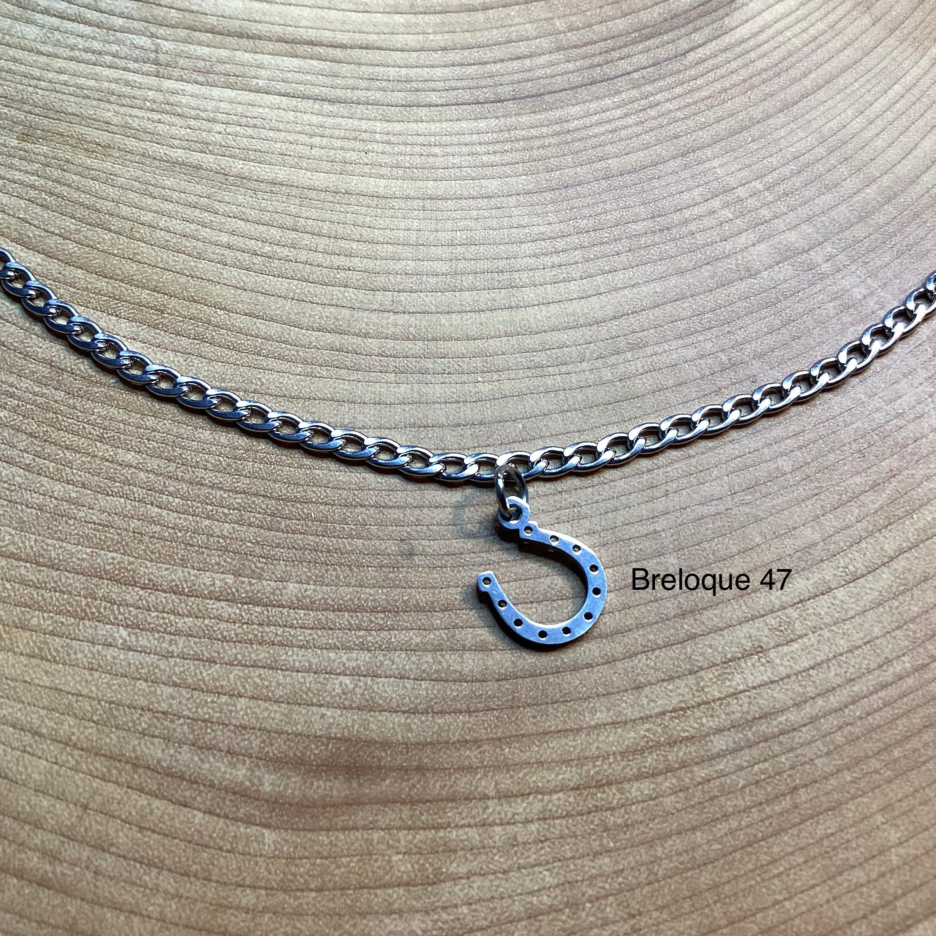 Bracelet en inox avec breloques au choix