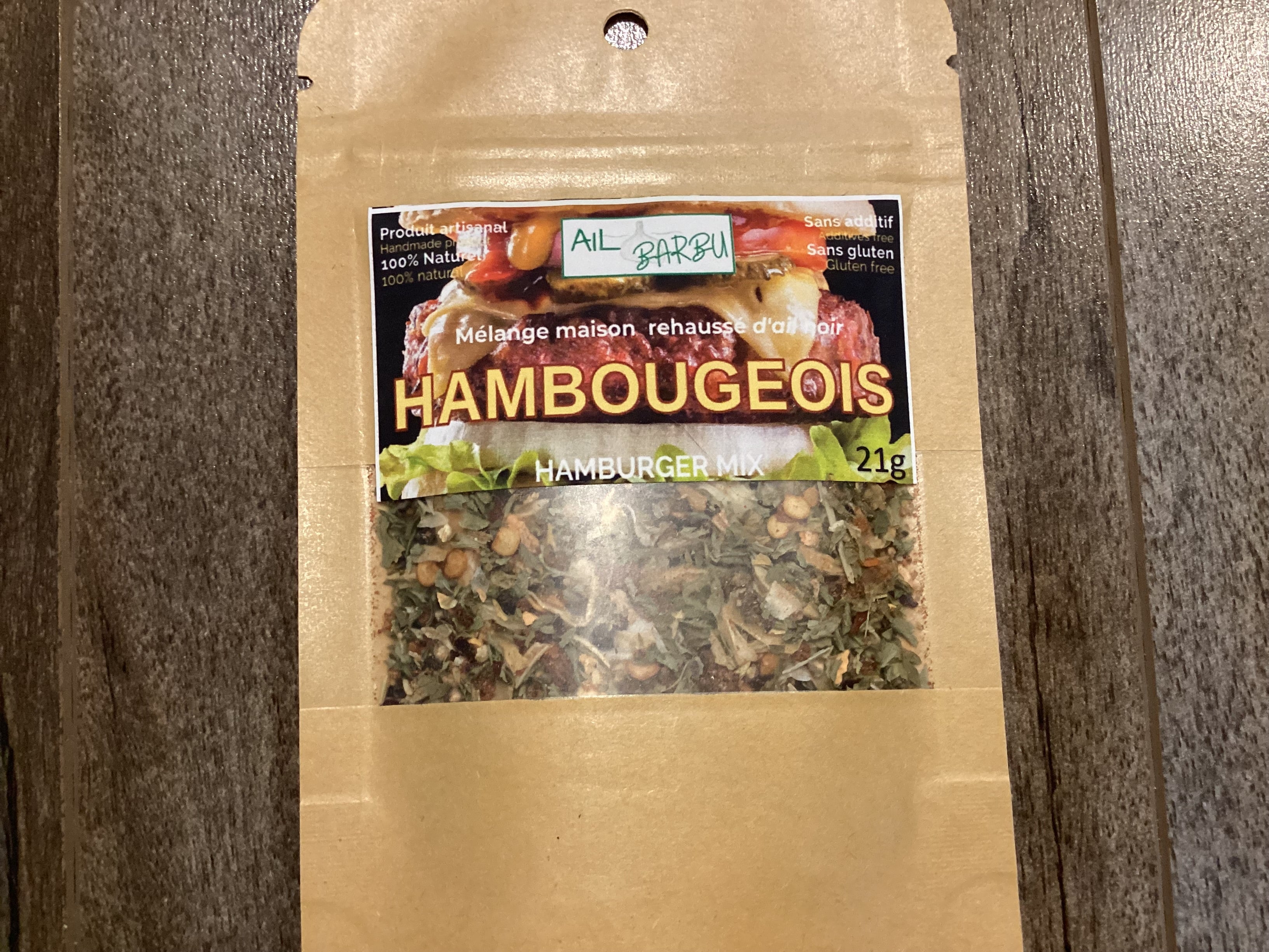 Homemade blend enhanced with black garlic for
HAMBURGOIS