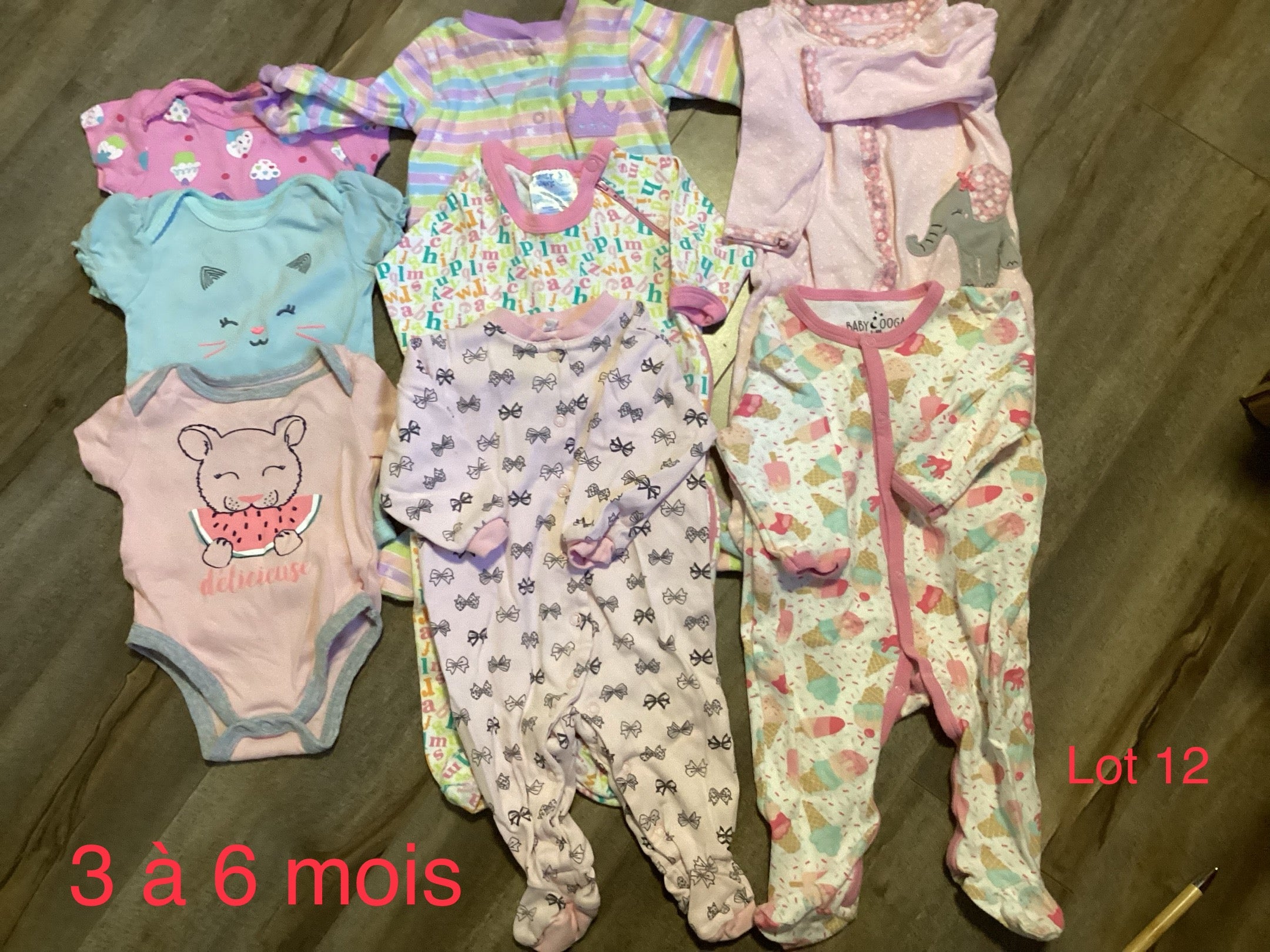 Lot 12. 3 à 6 mois