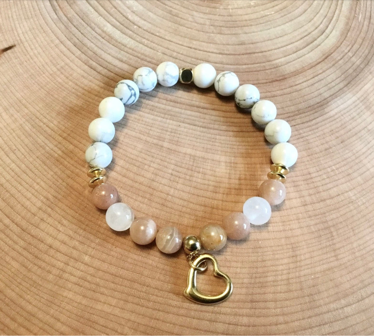 Bracelet made of real stones and stainless steel