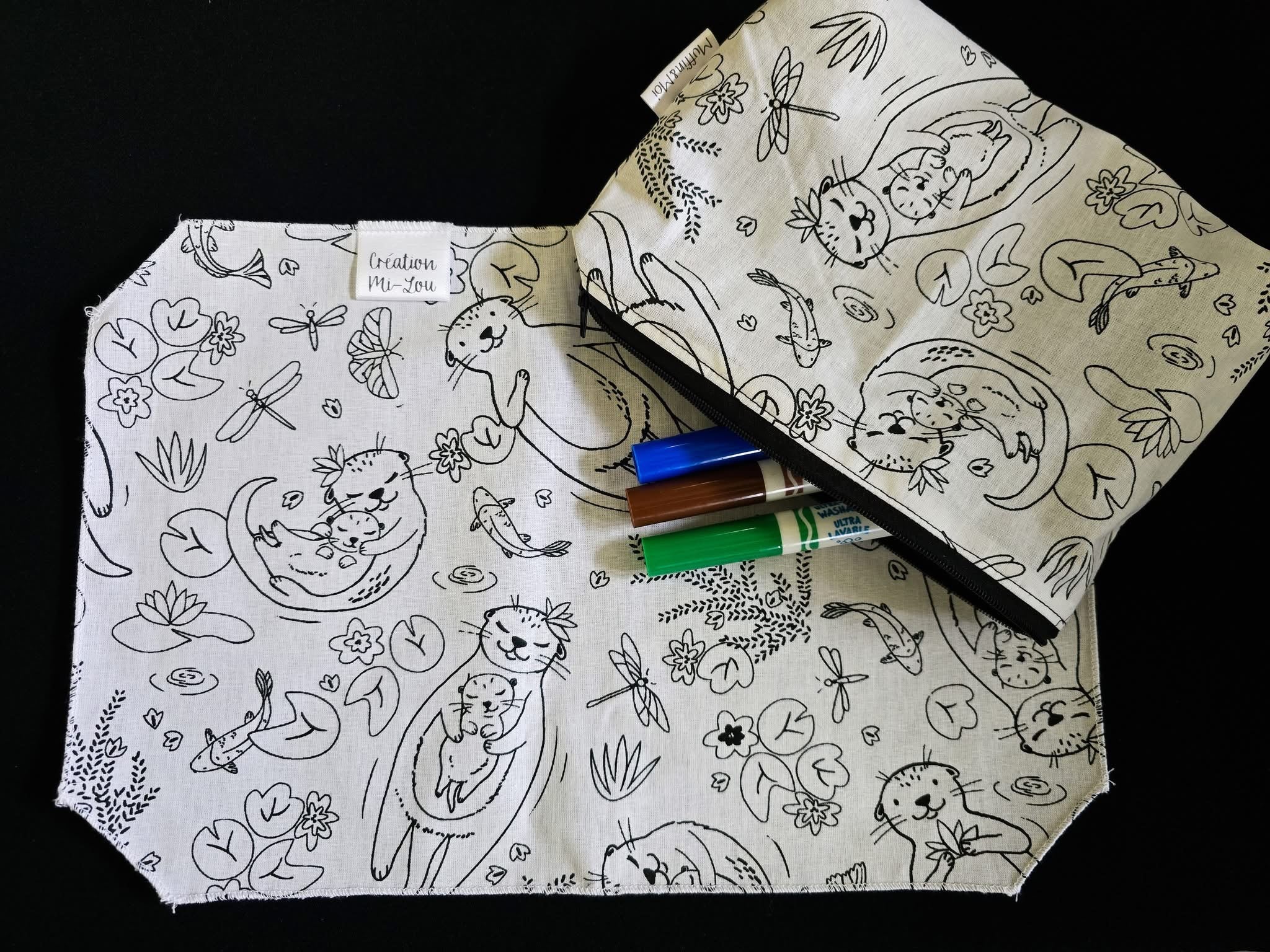 Pochette loutre à colorier