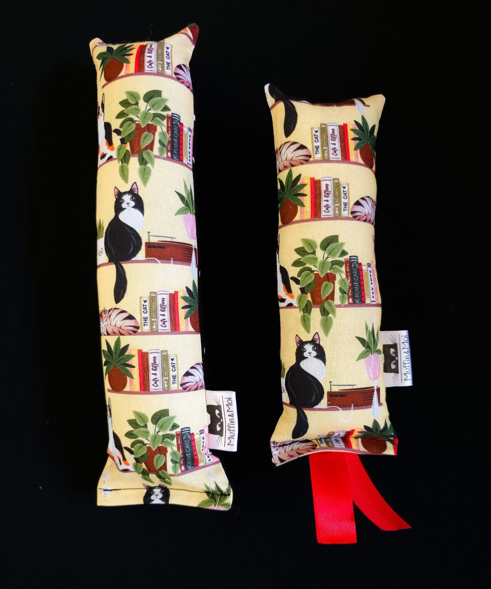 Jouet de chat moyen- chats bibliothèque plante( celui de droite seulement)