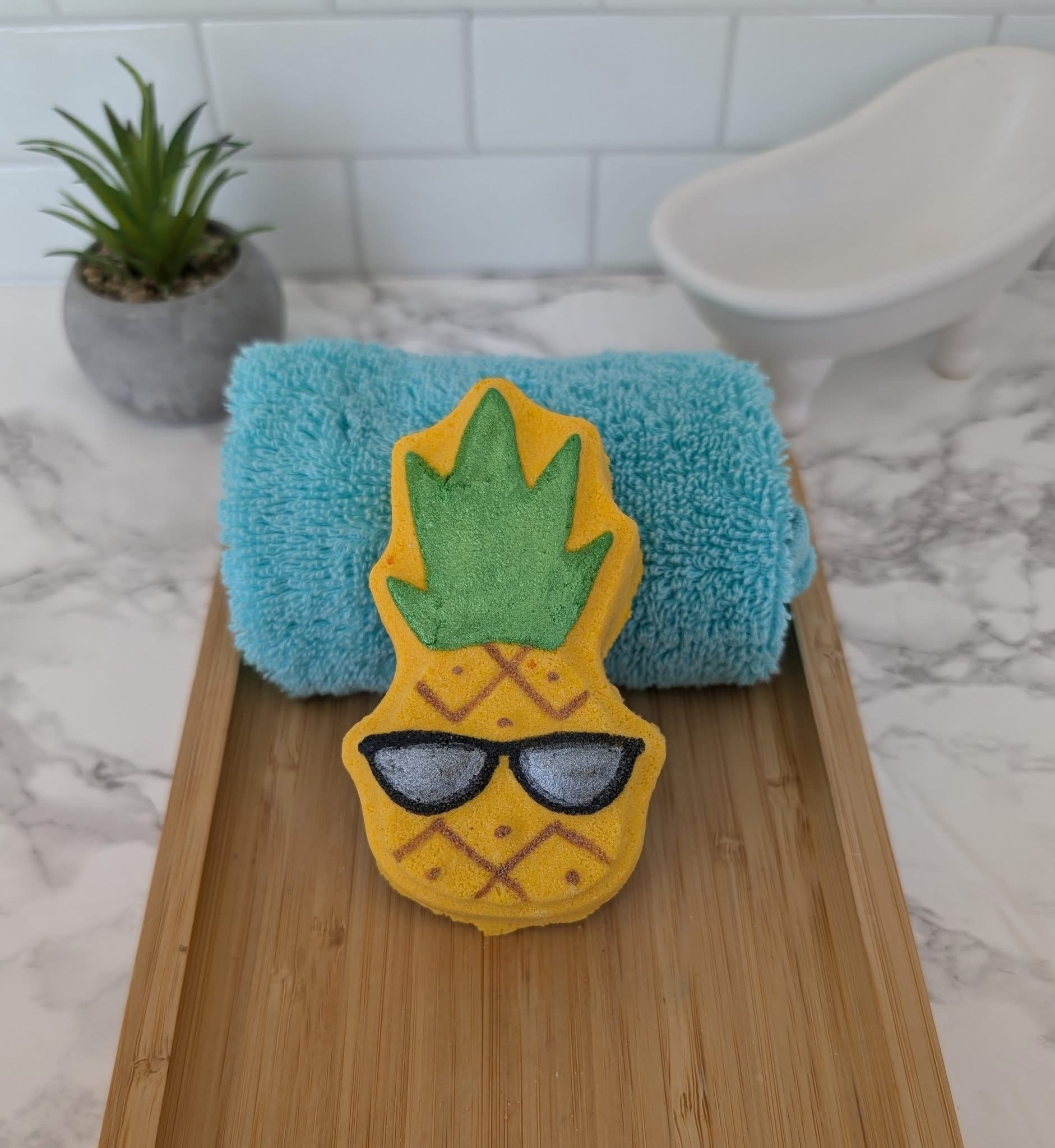 Bombe de bain ananas