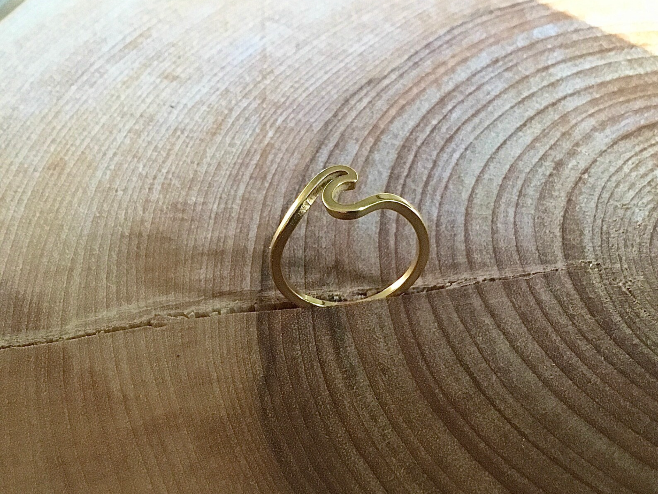 Stainless steel wave ring