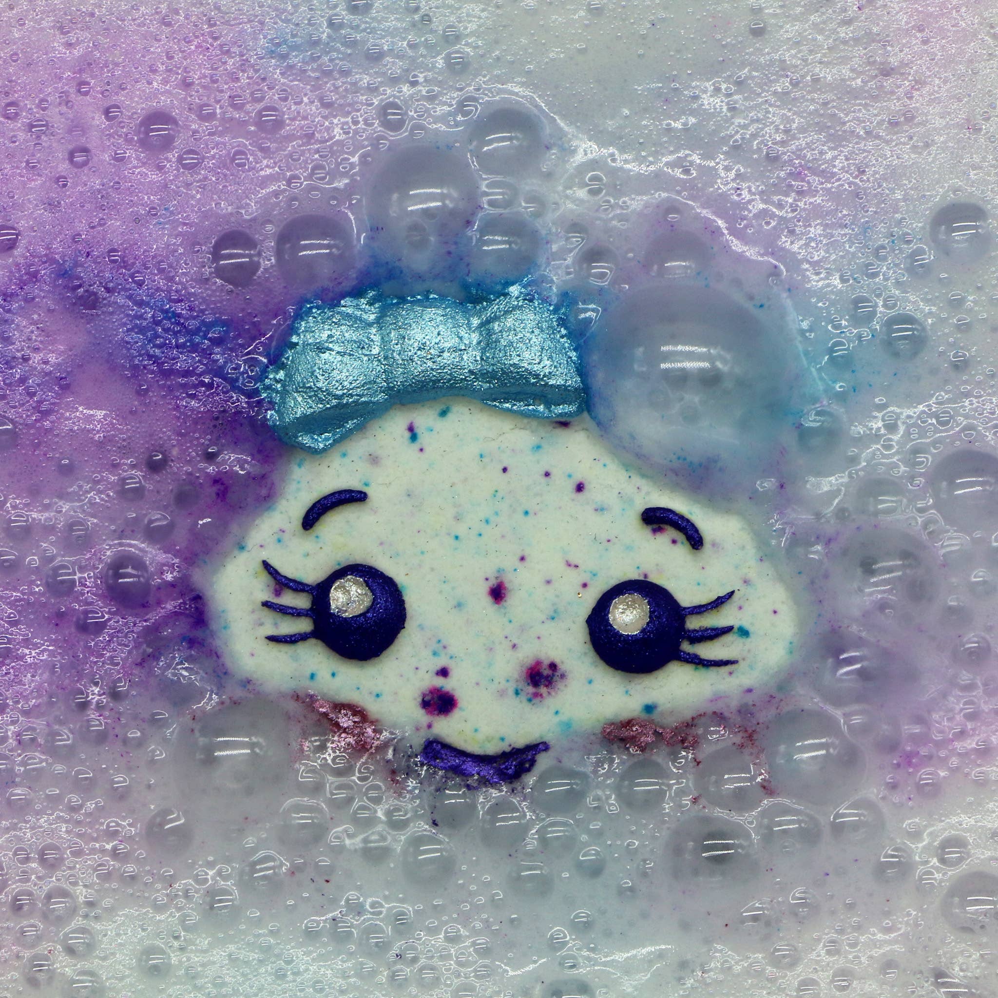 Bombe Mini - nuage avec visage