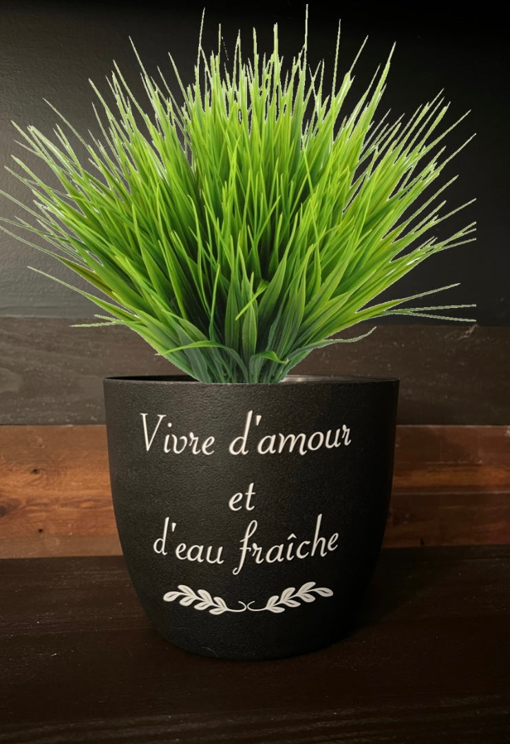 Plant pot