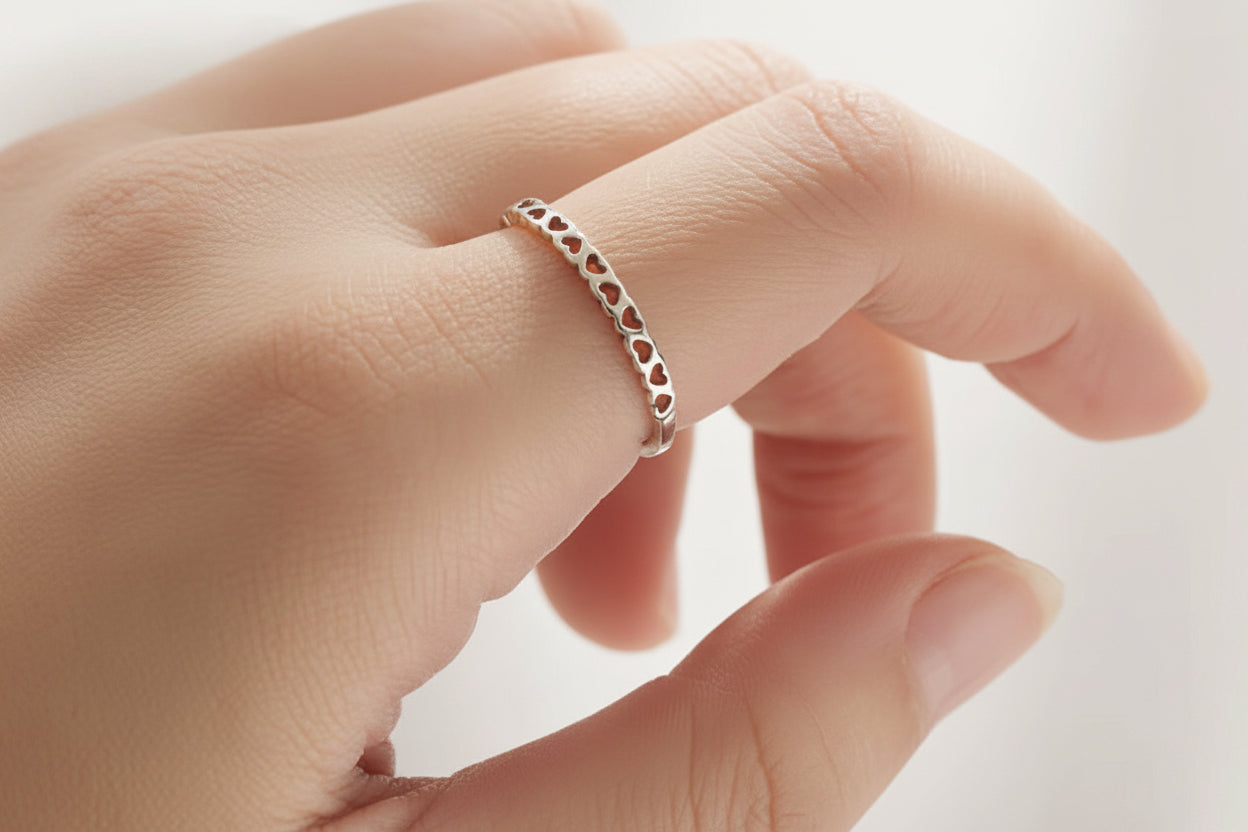 Bague délicate coeur en inox