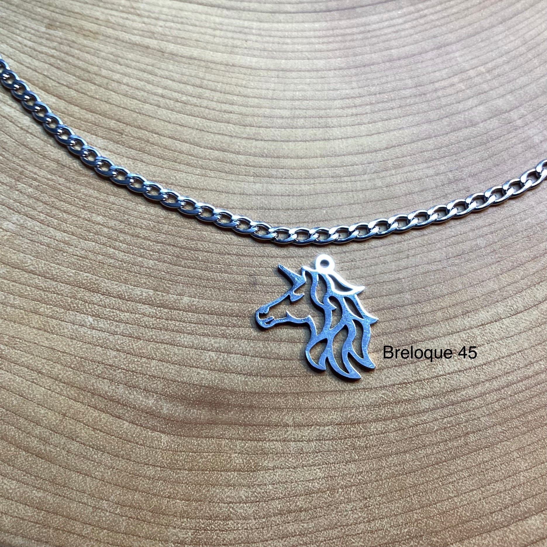 Bracelet en inox avec breloques au choix