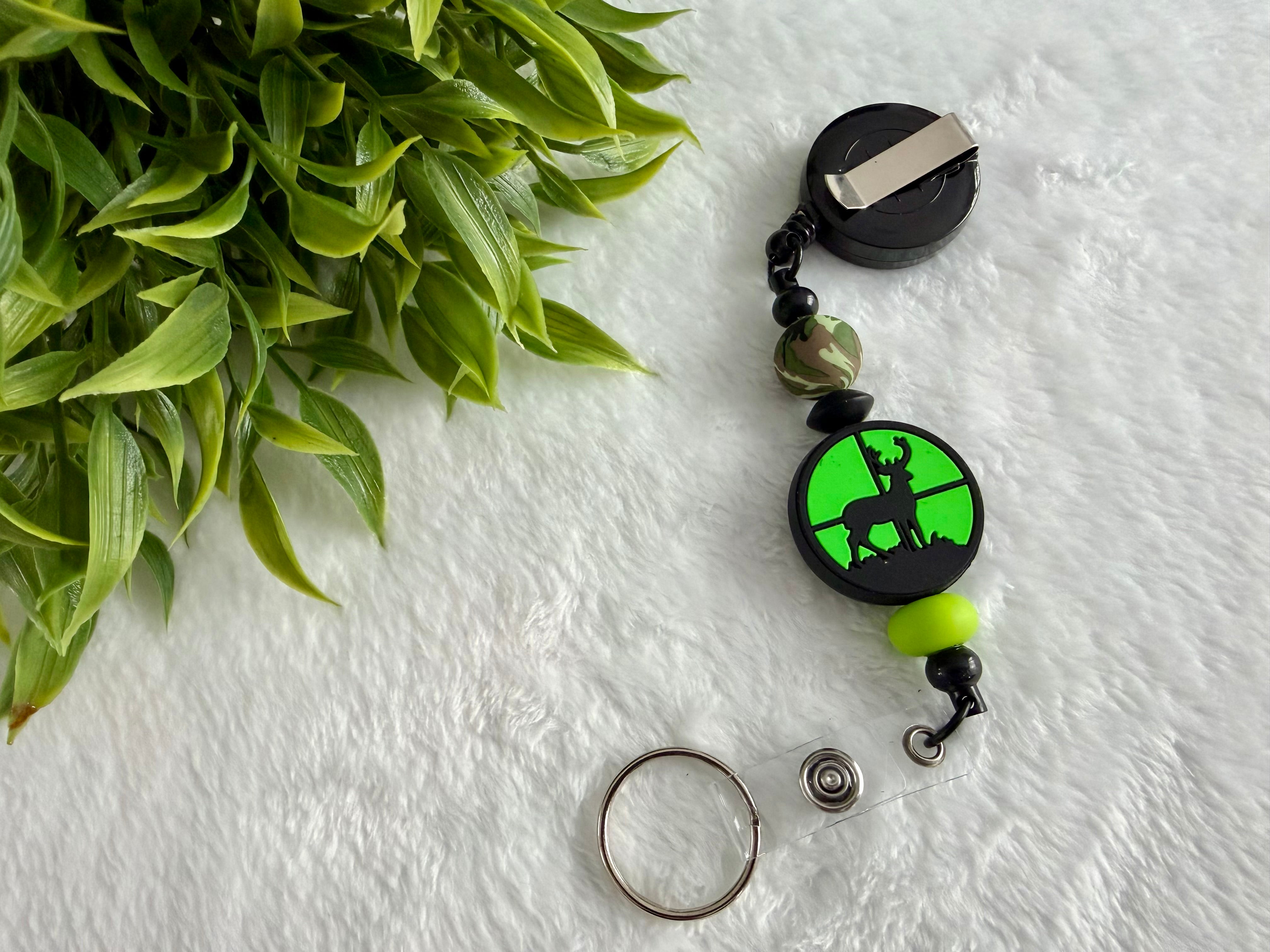 Attache rétractable chasse