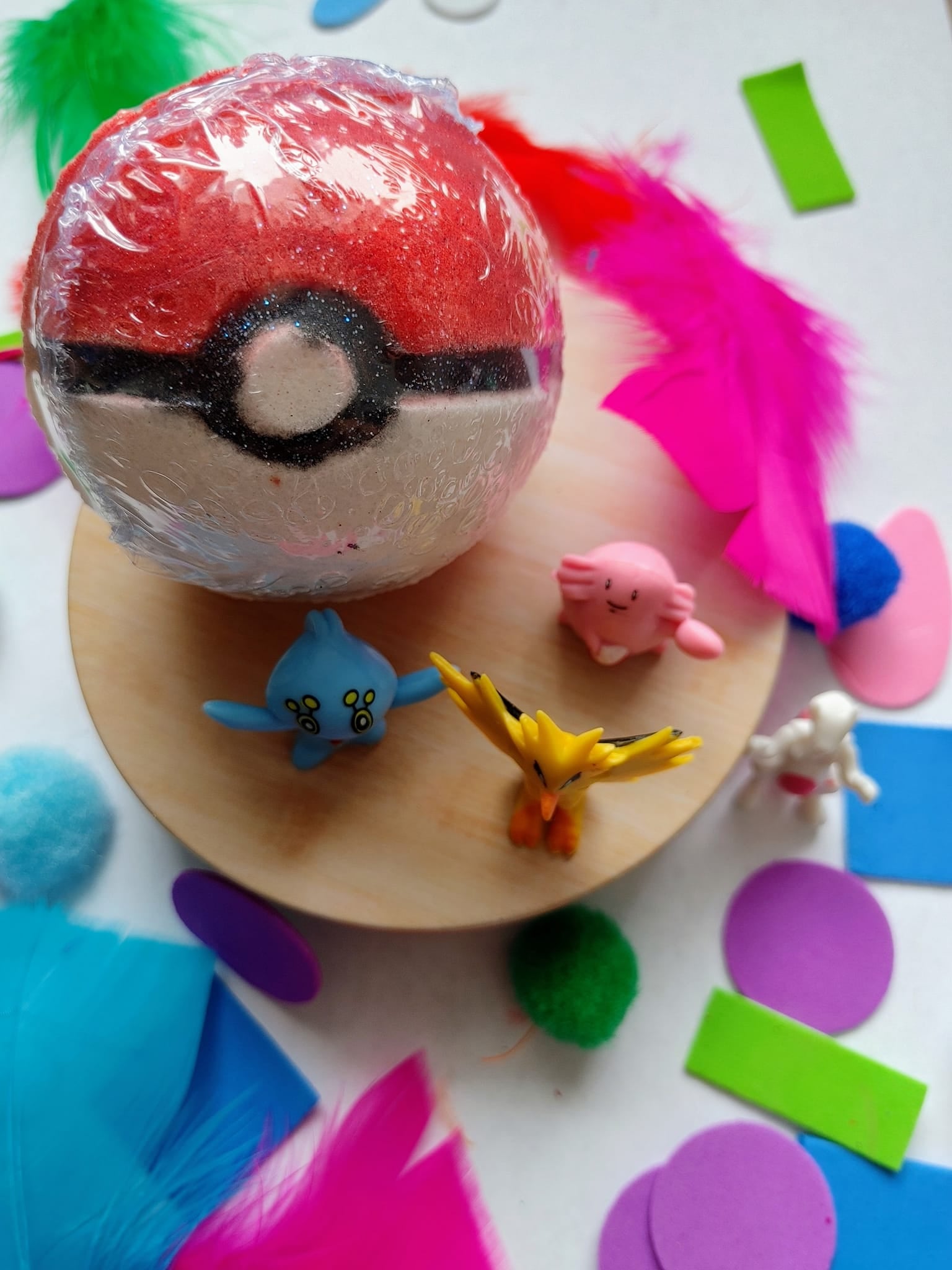 Bombe de bain pokeball (surprise pokemon)