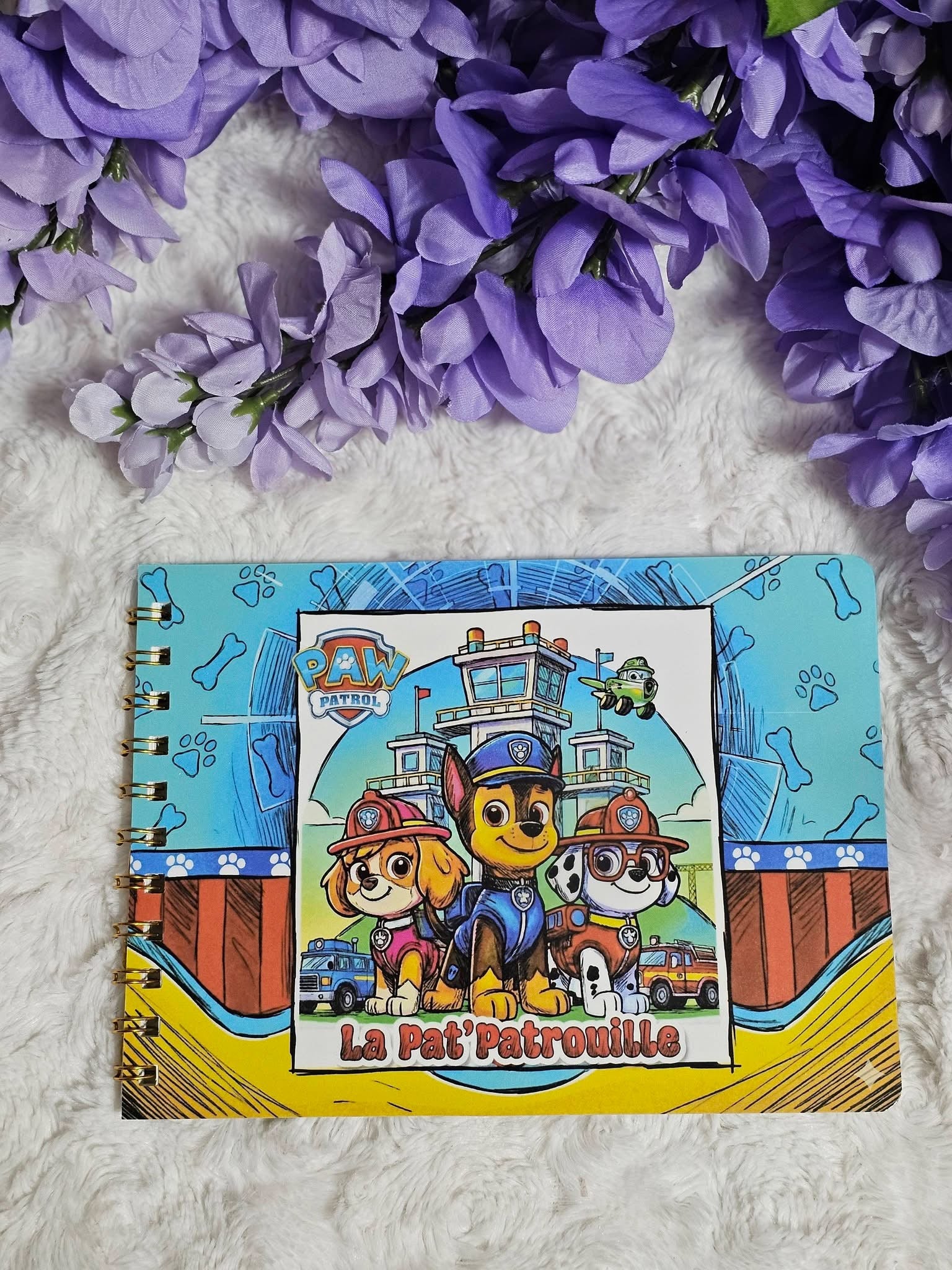 Livre de dessin chiens