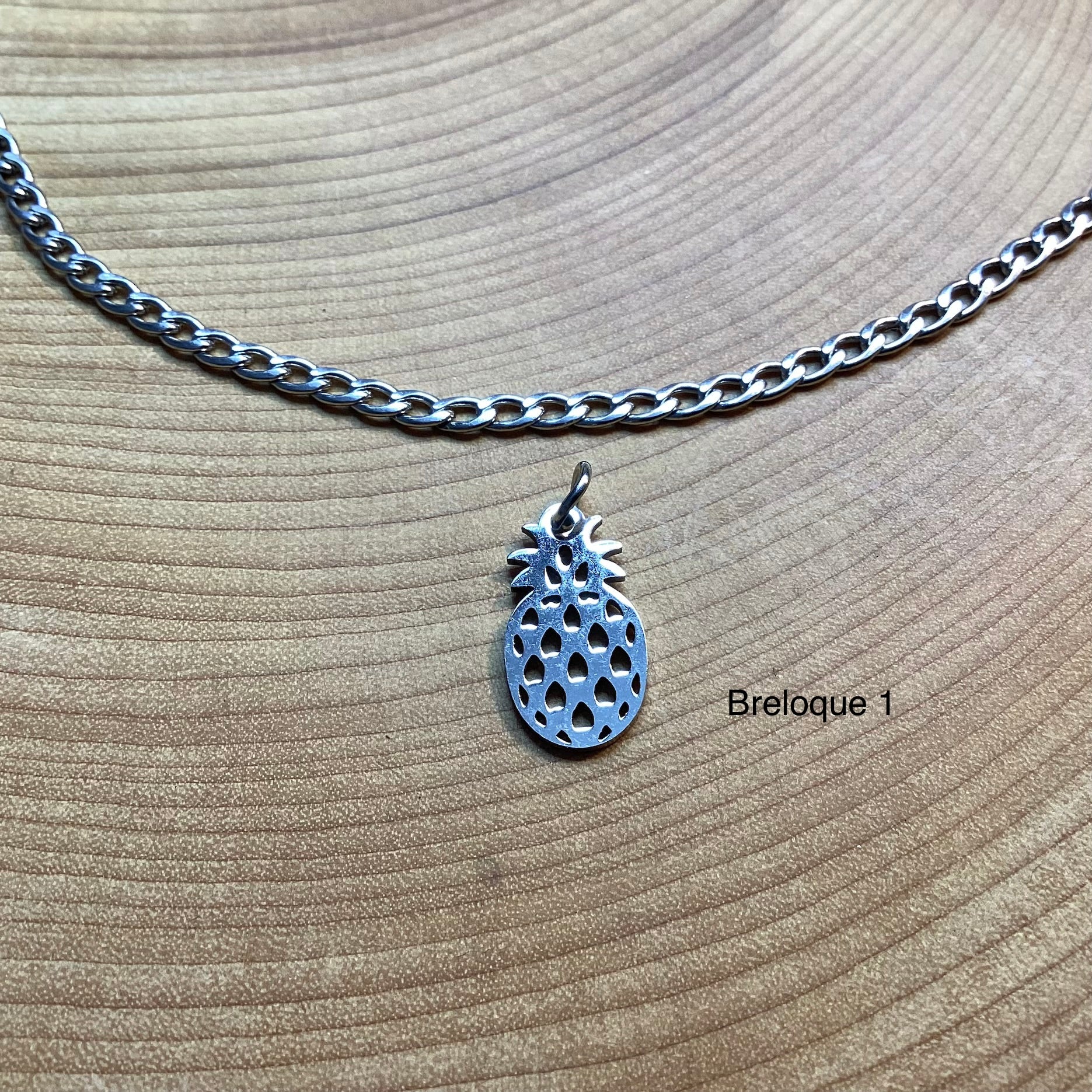 Bracelet en inox avec breloques au choix
