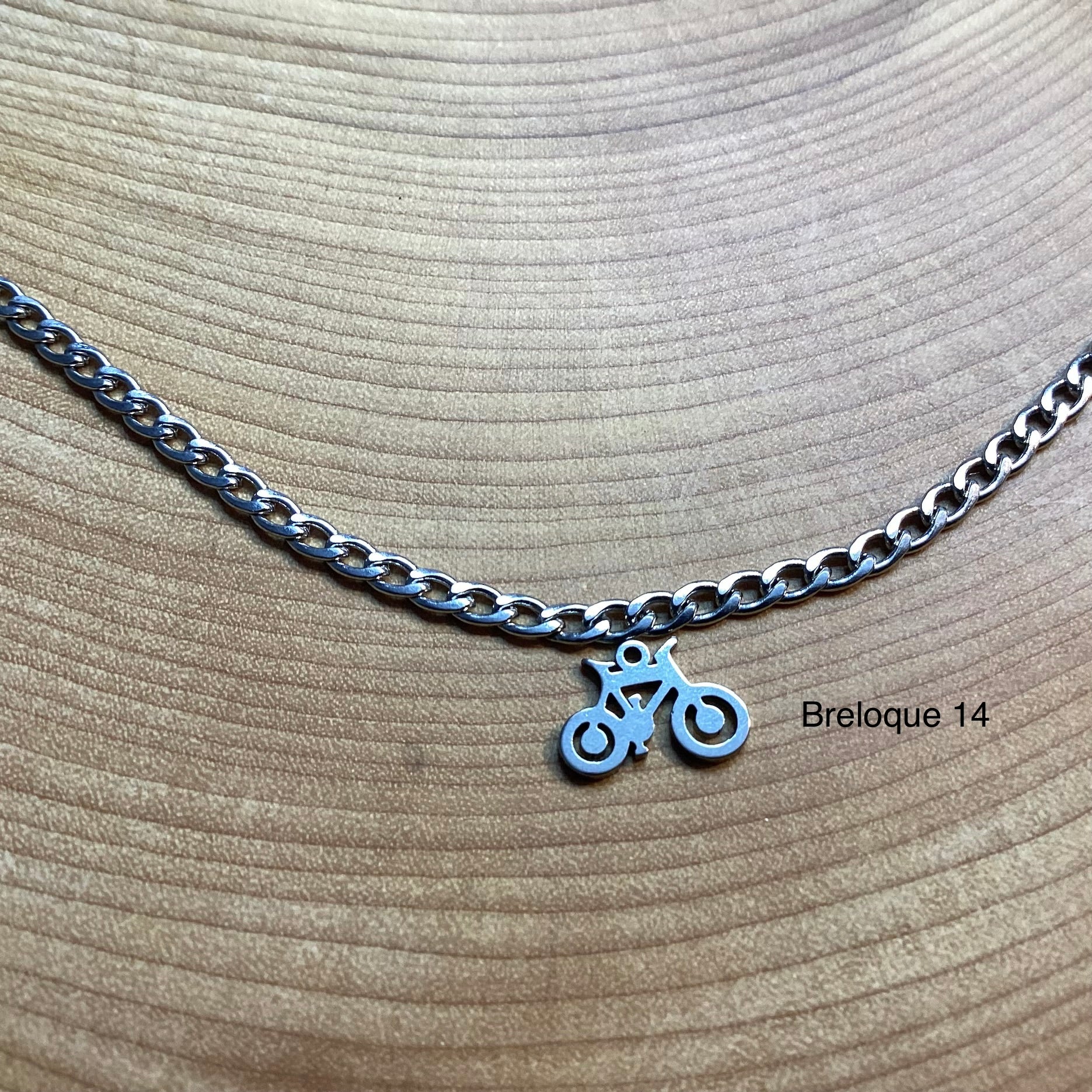 Bracelet en inox avec breloques au choix