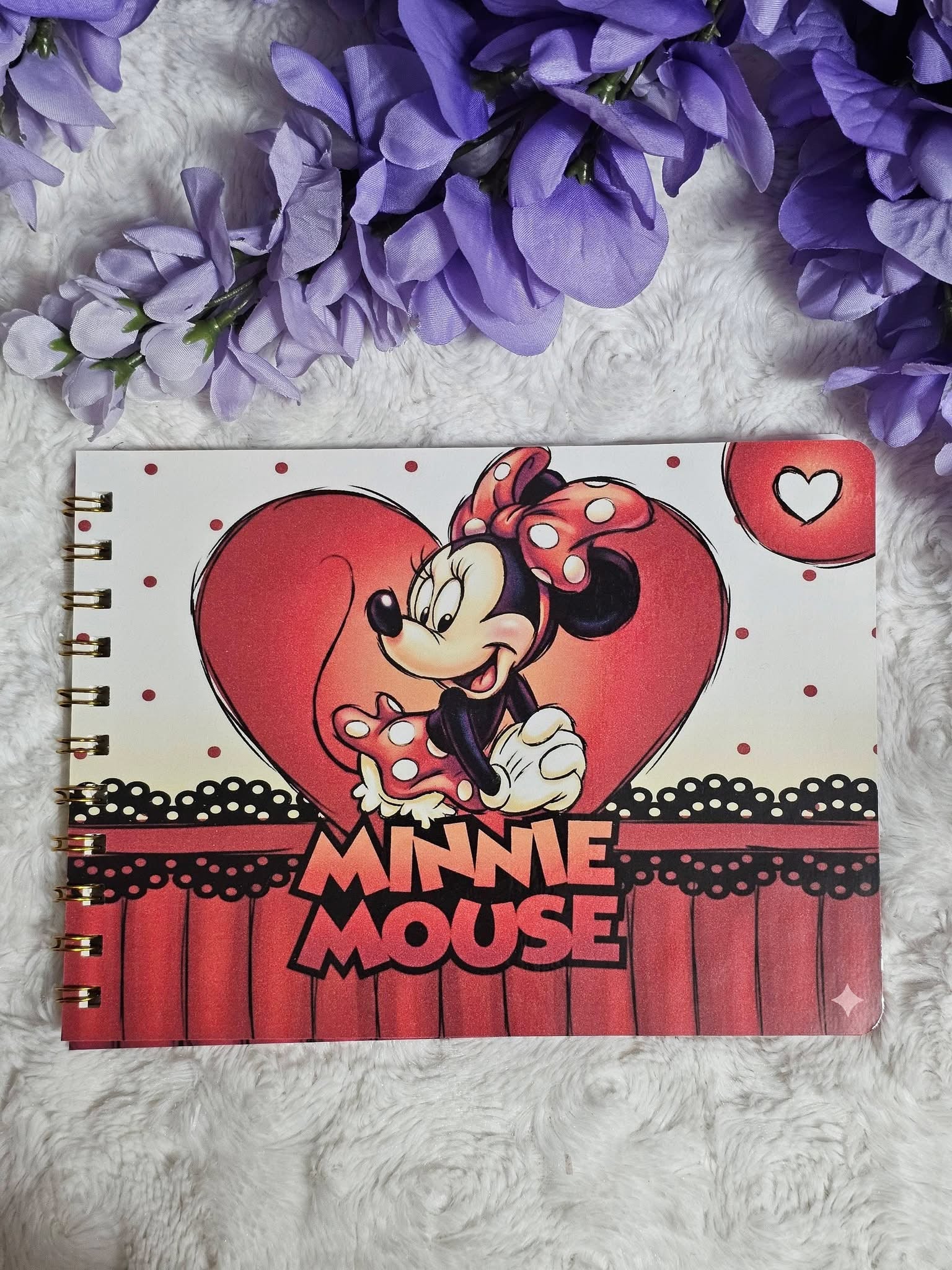 Livre de dessin souris