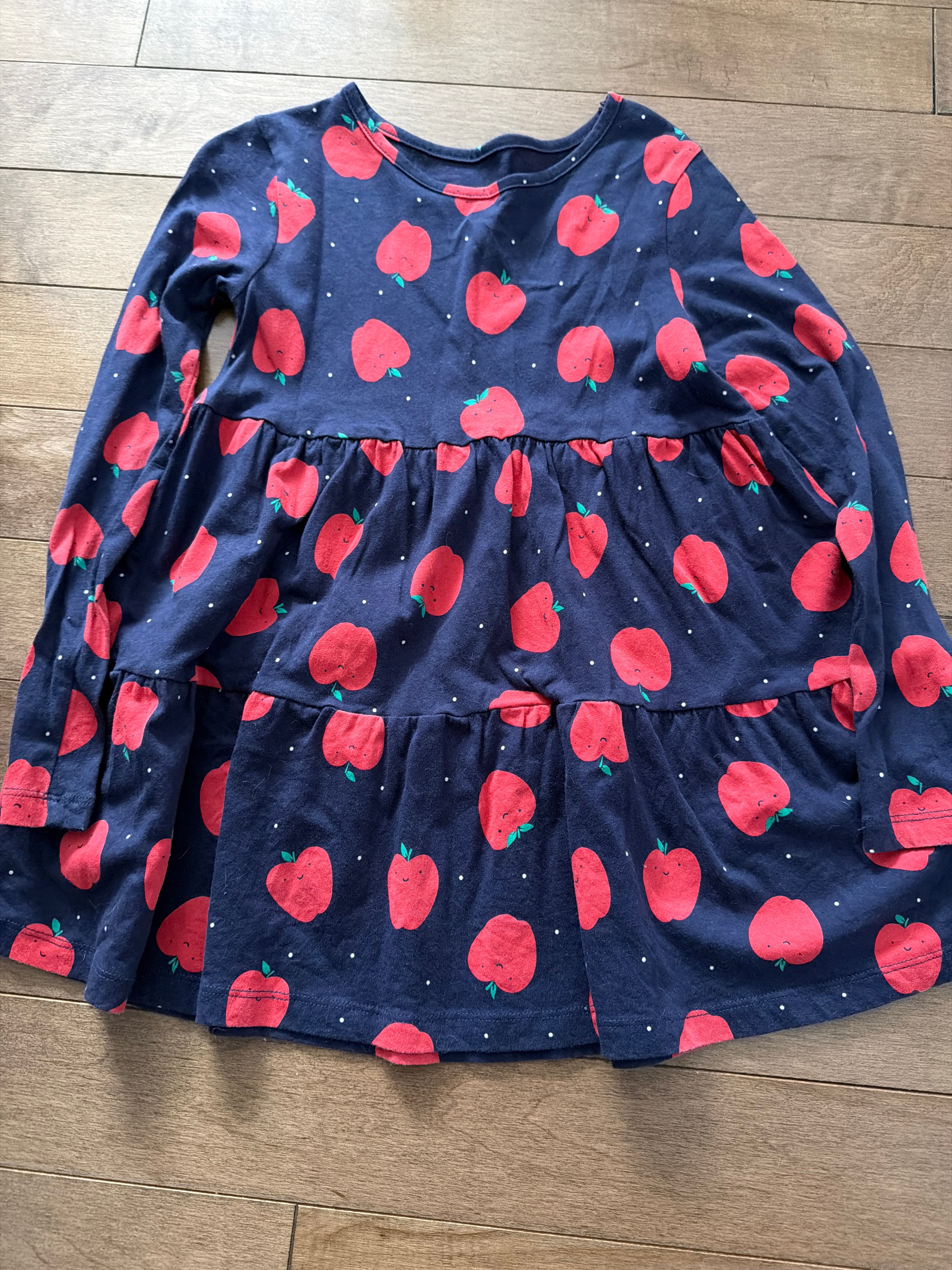Robe 6 ans comme neuve