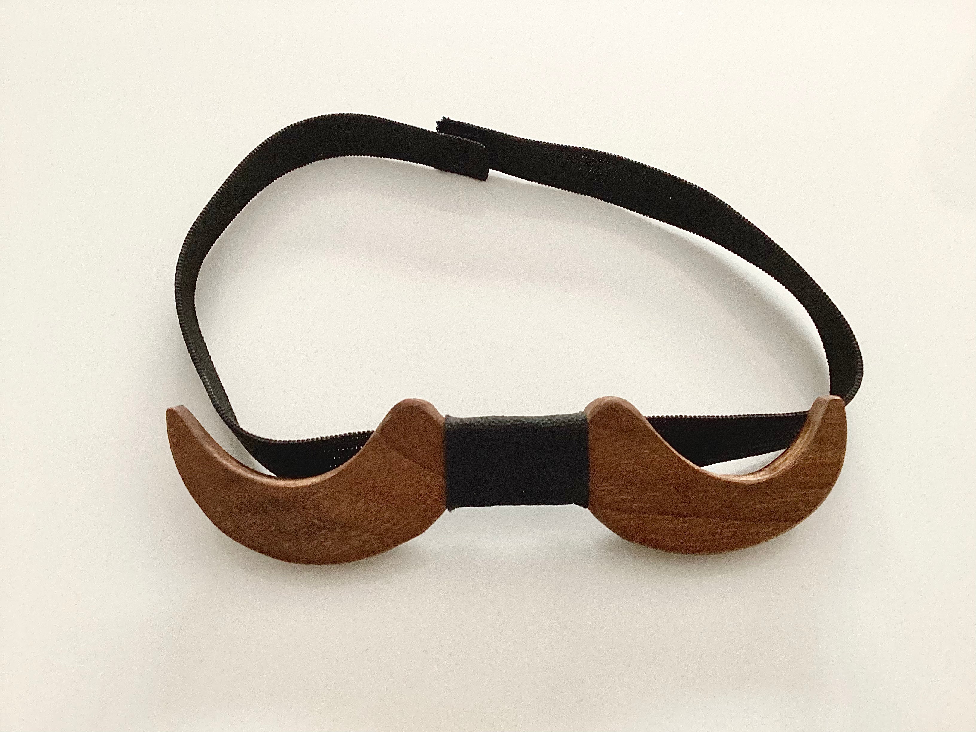 Noeud papillon en bois