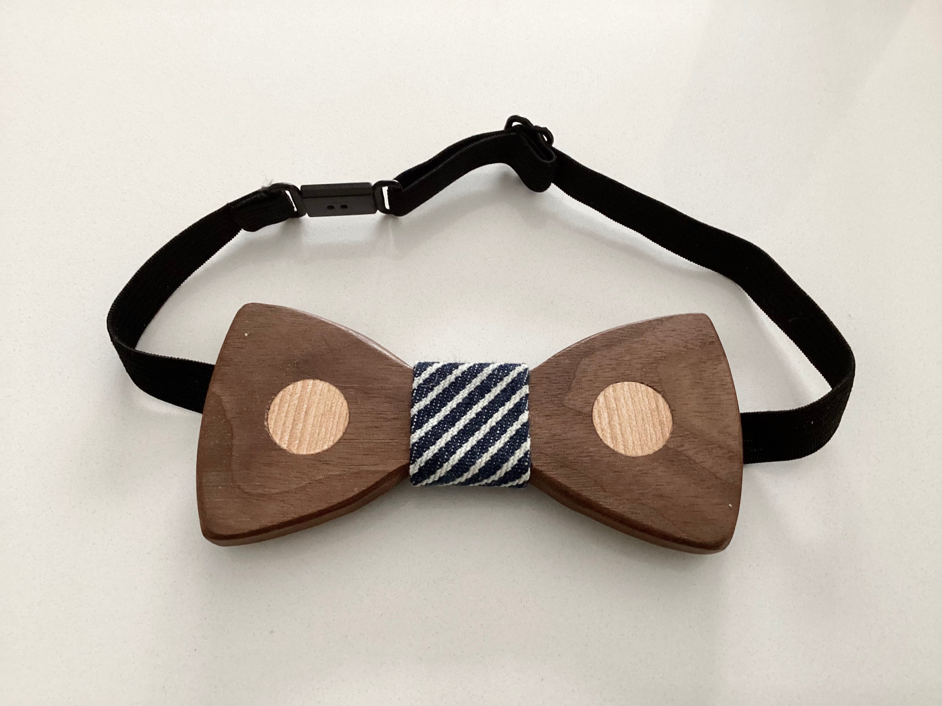 Noeud papillon en bois