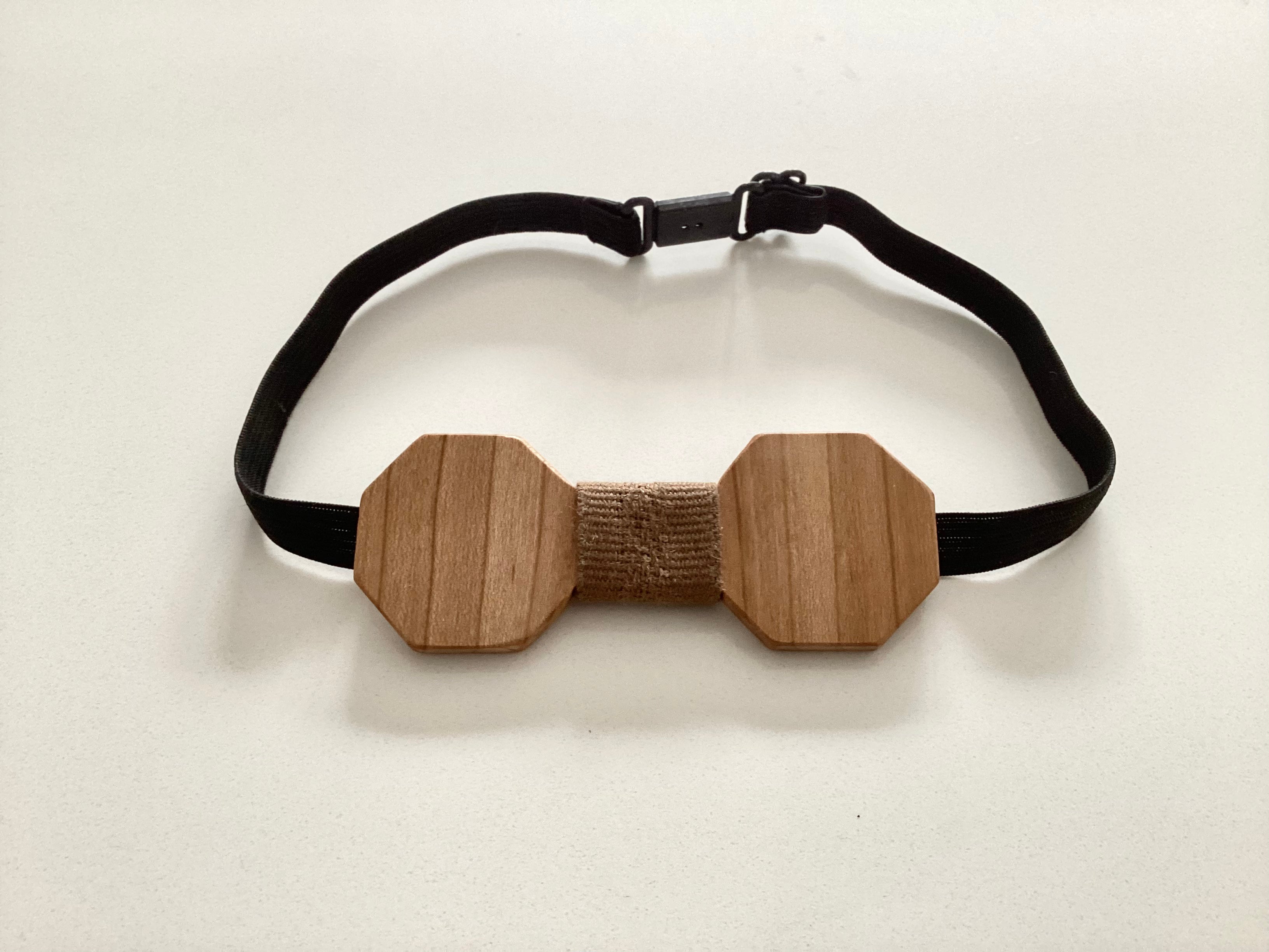 Noeud papillon en bois