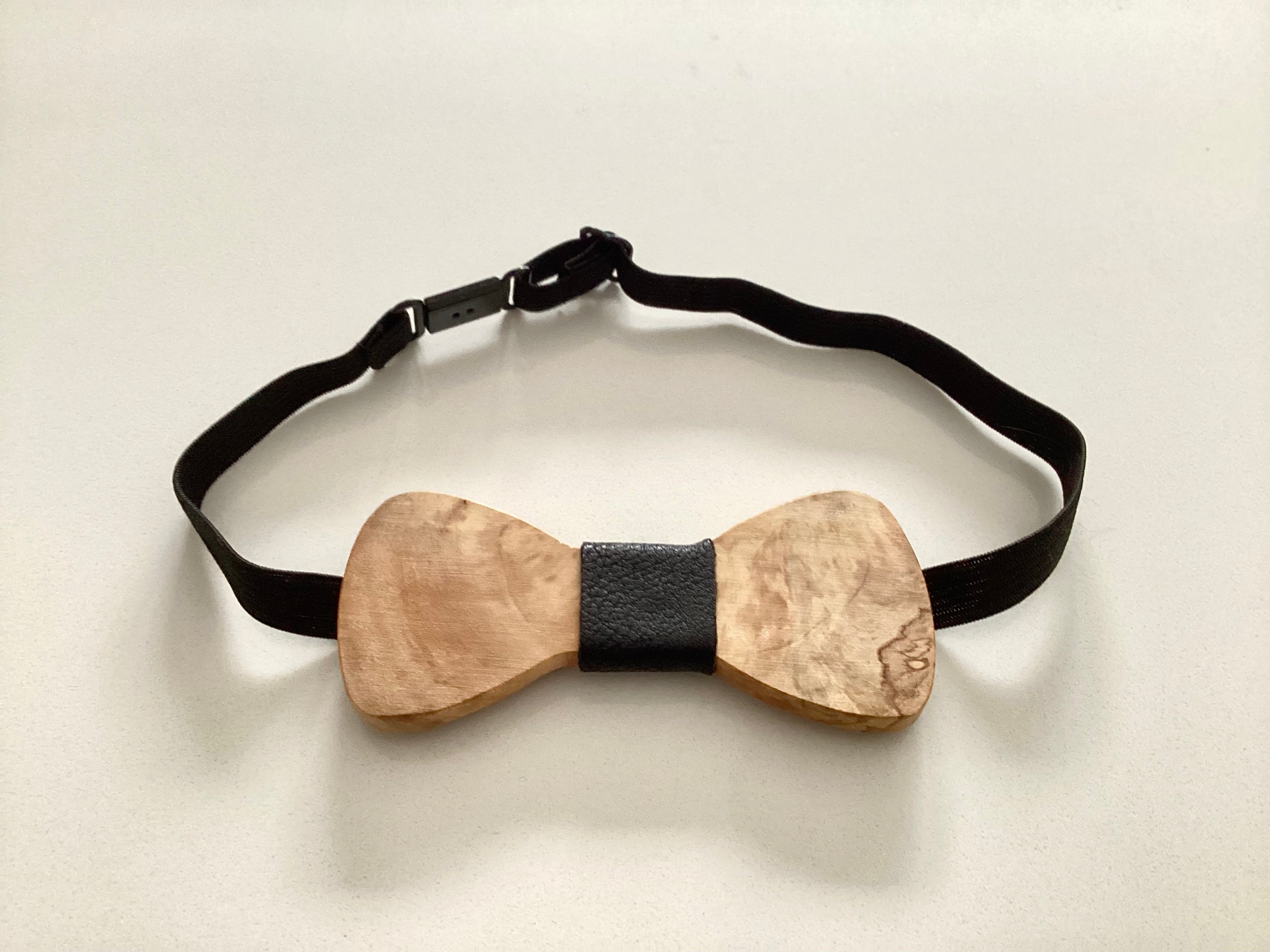 Noeud papillon en bois