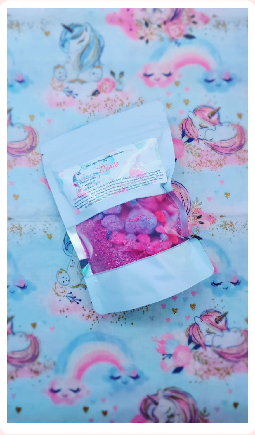 Potion magique avec grosse bombe de bain surprise à l’intérieur