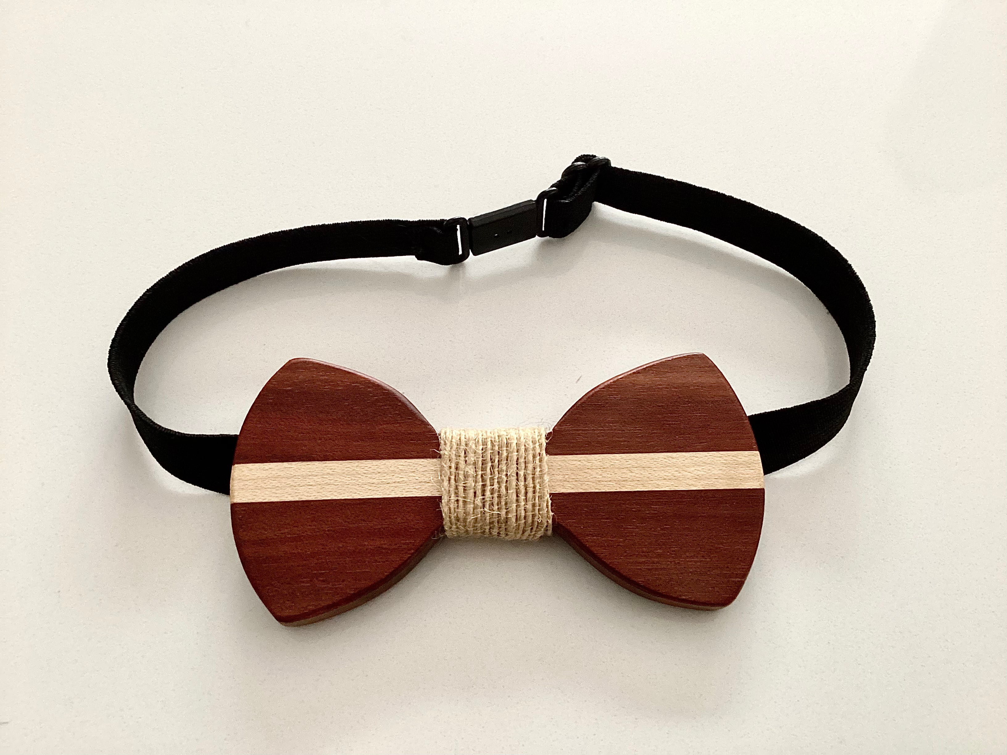 Noeud papillon en bois