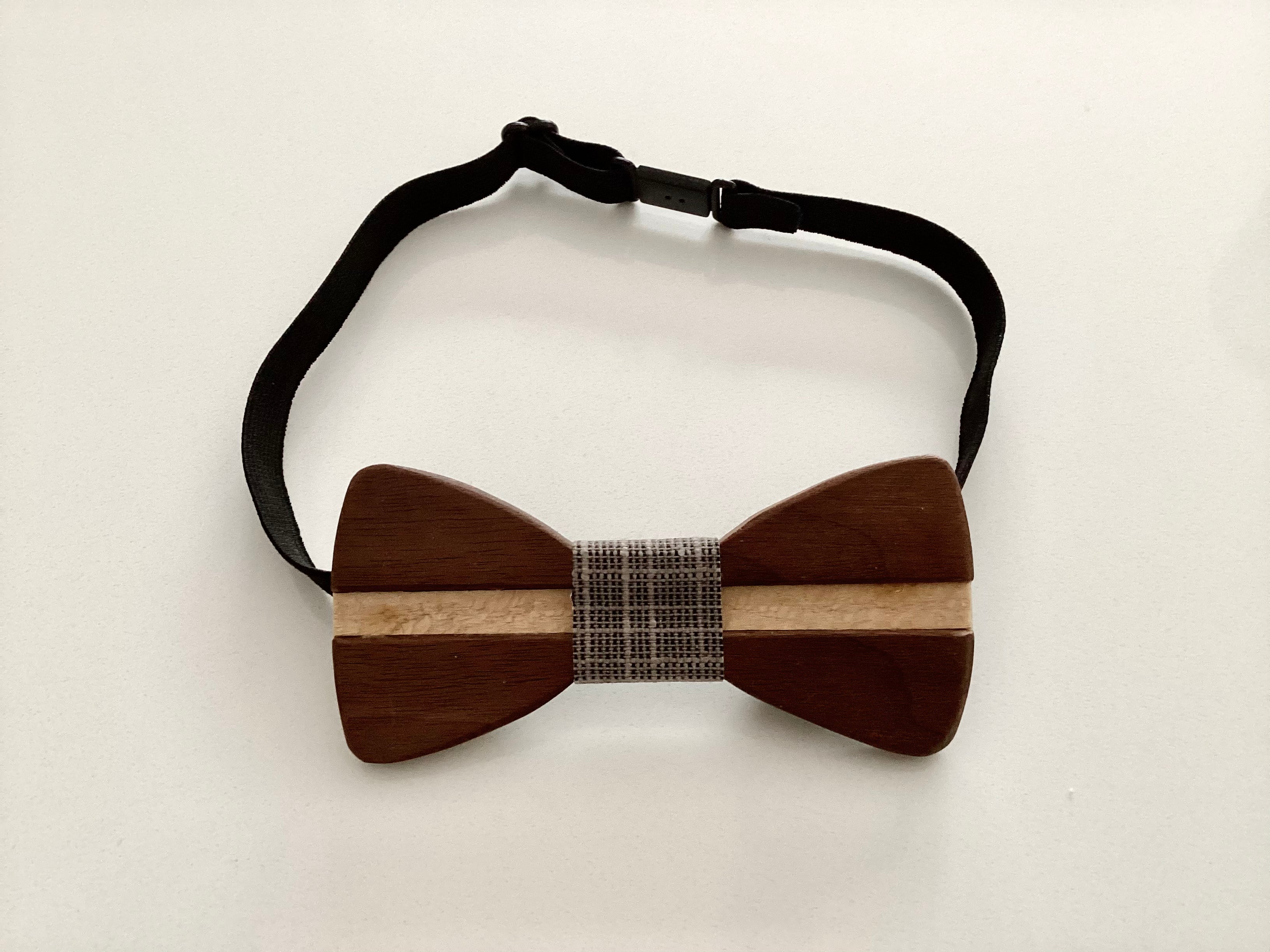 Noeud papillon en bois