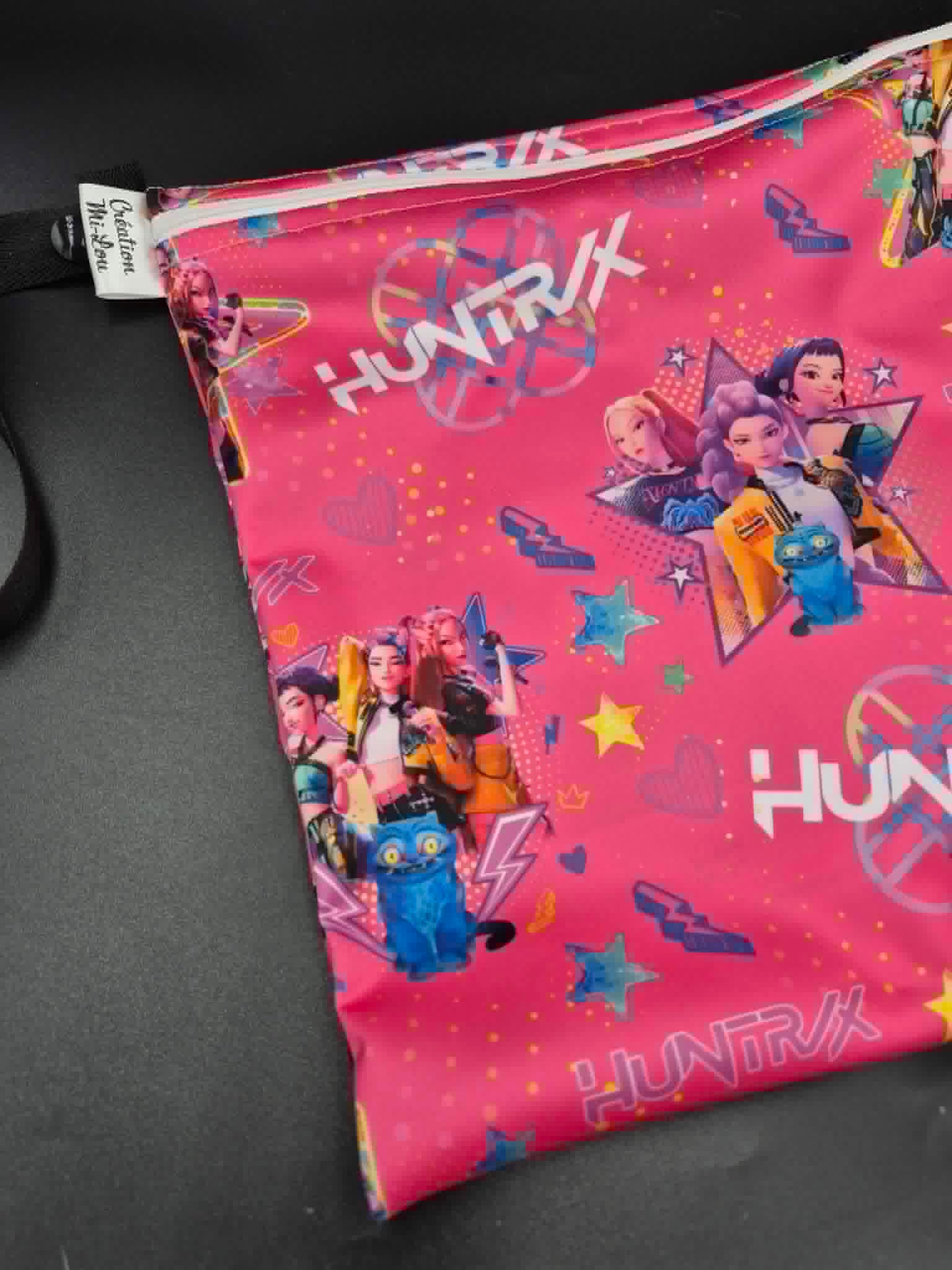 Wetbag chanteuse pop