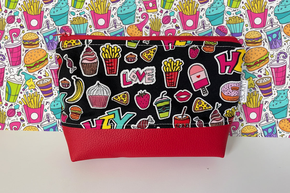 Pochette en tissus et vinyle